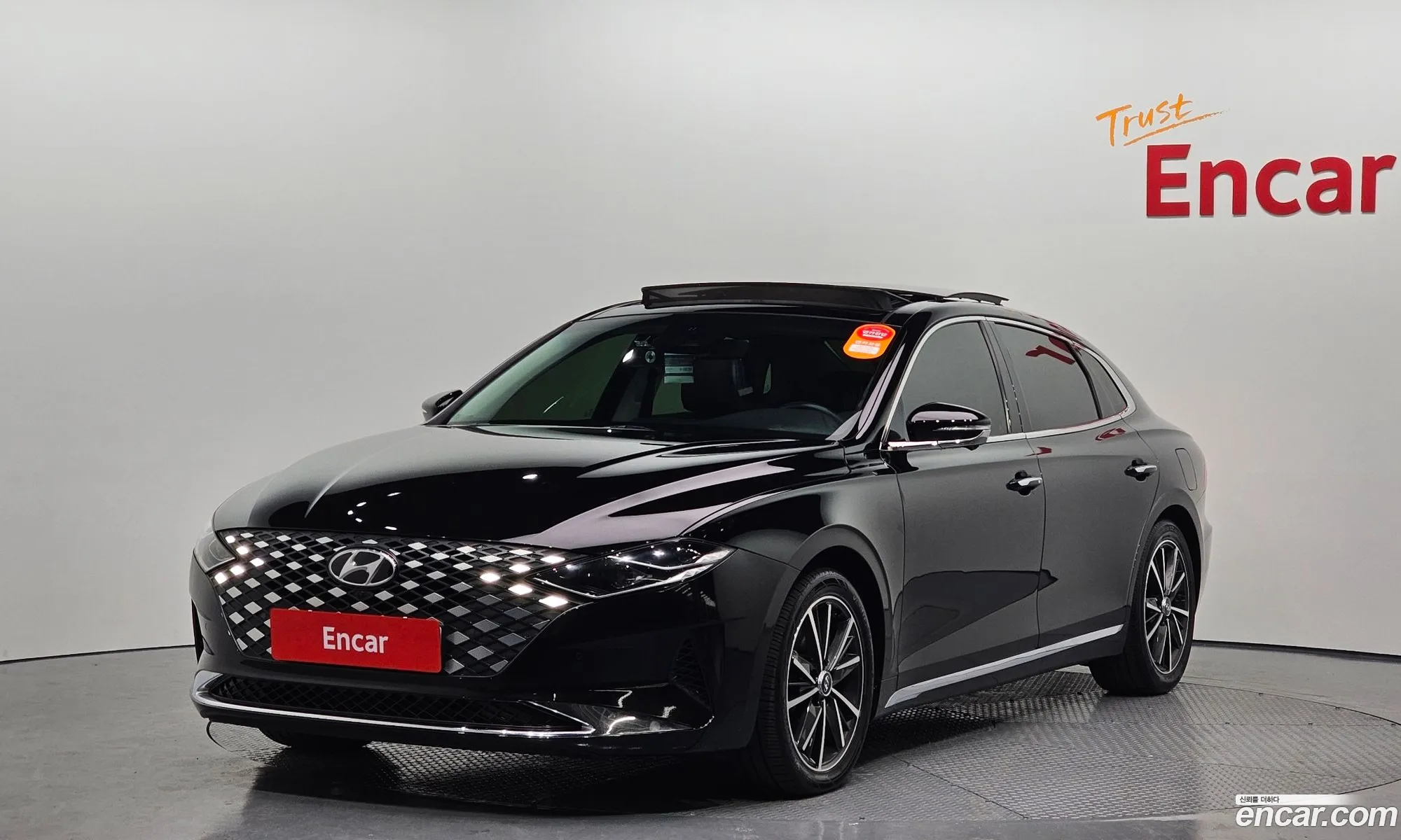 The New Grandeur Ig 30 Lpi Rent -A -Car Exclusive - фотография 13529349