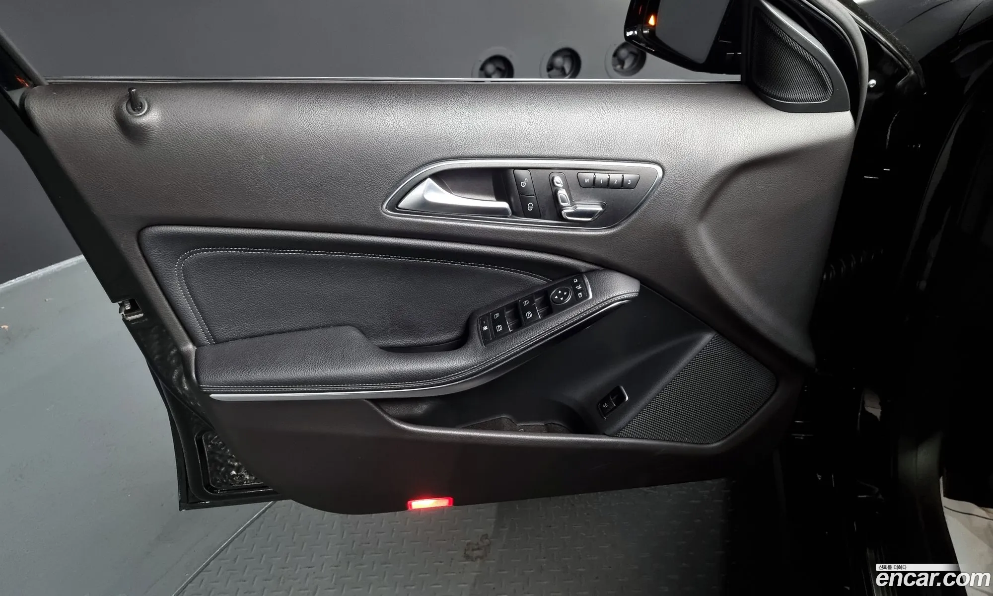 Gla-Class X156 Gla250 4Matic - фотография 12586094