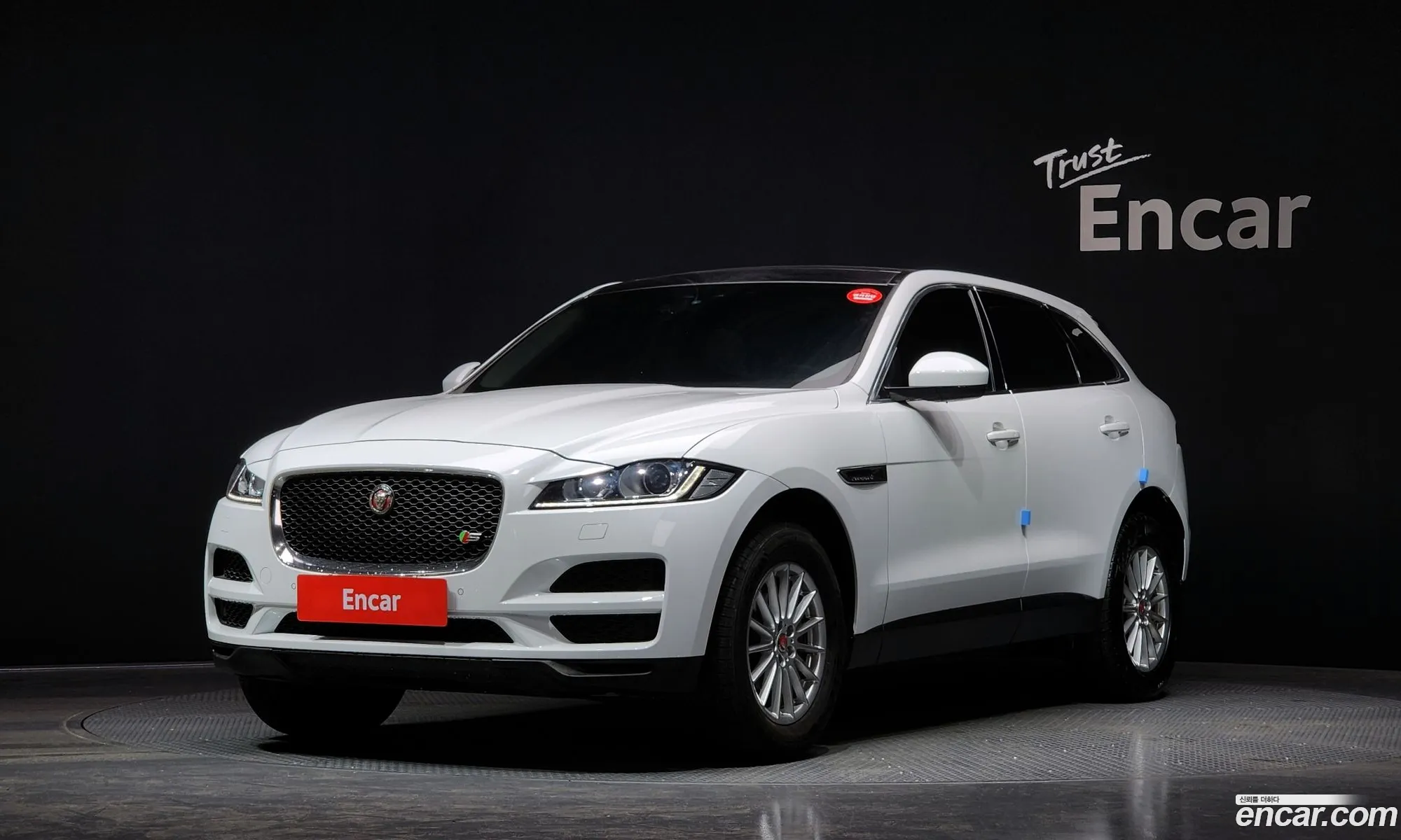 F-Pace 20D Prestige - фотография 3525492