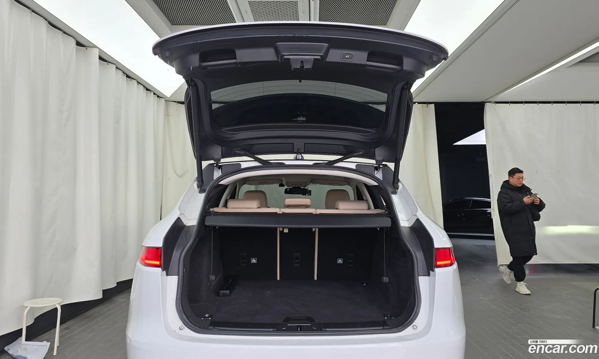 F-Pace 20D Prestige - фотография 3525493