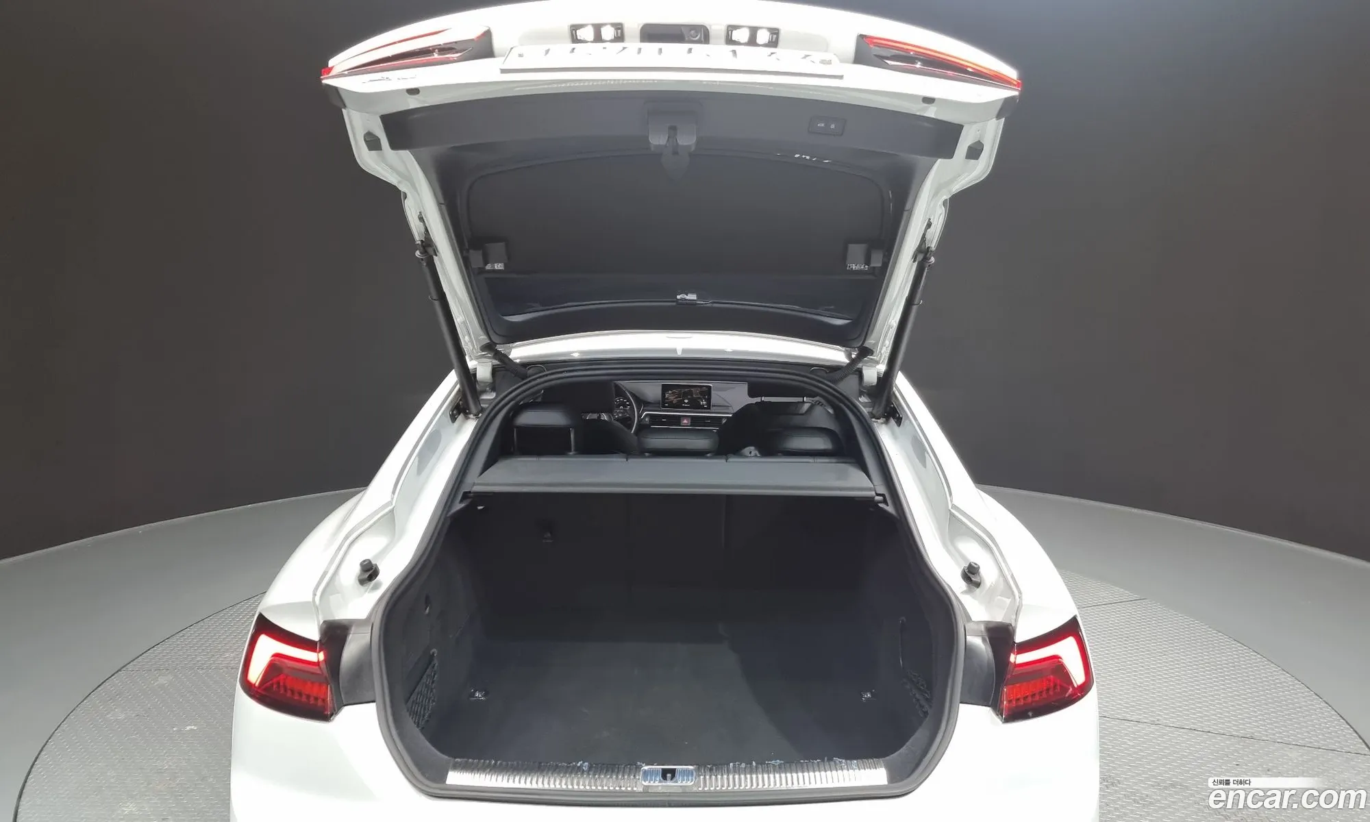 A5 F5 45 Tfsi Quattro Premium Sport Bag - фотография 4682451