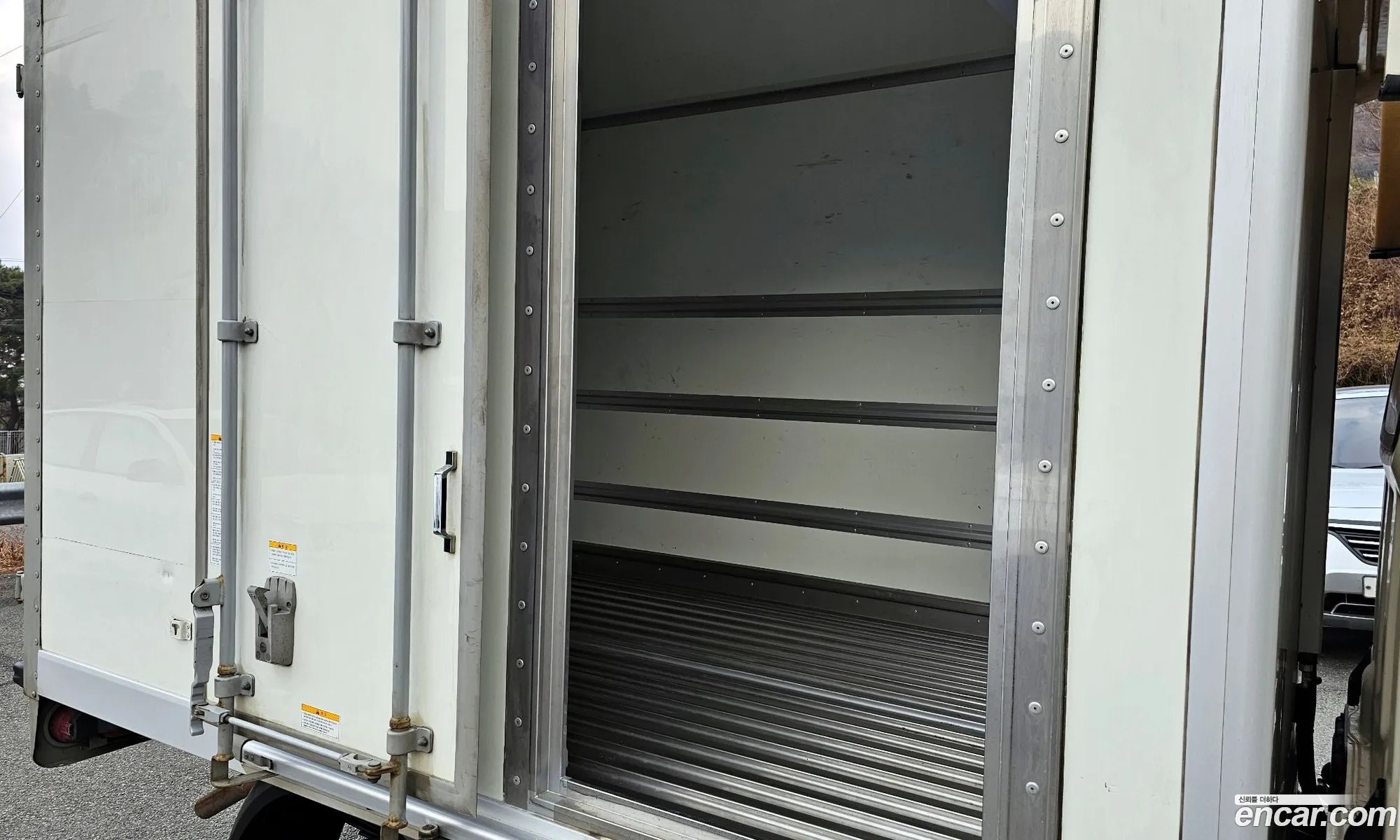 Porter Ii Exs High Refrigerator 1 Ton Super Cap Crdi - фотография 11349120