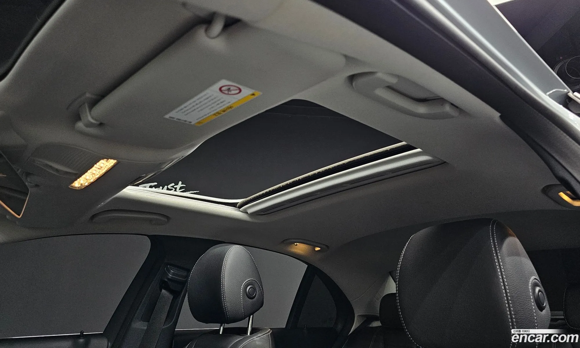 E-Class W213 E200 Avant-Garde - фотография 12228896