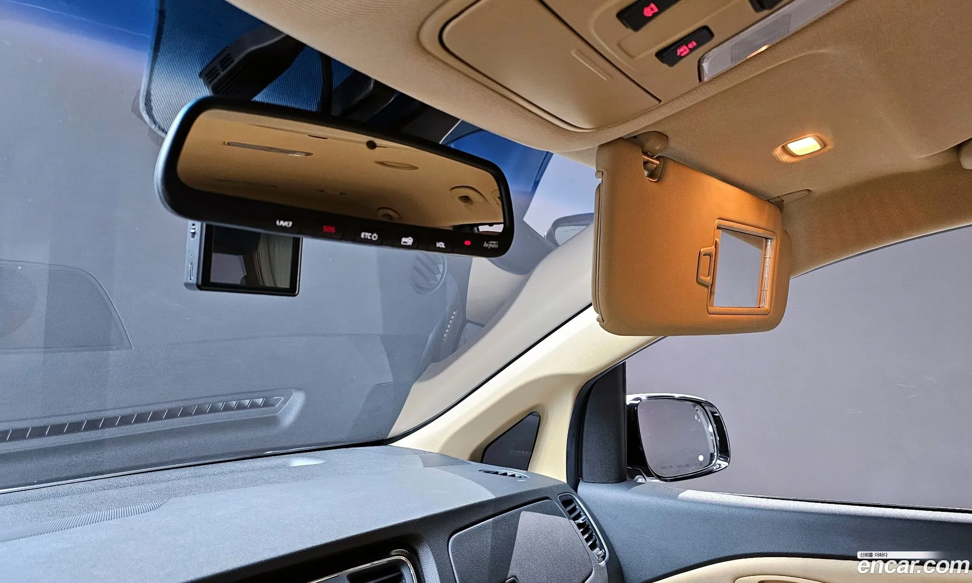 The New Carnival 9 -Seater Noblesse Special - фотография 13658083
