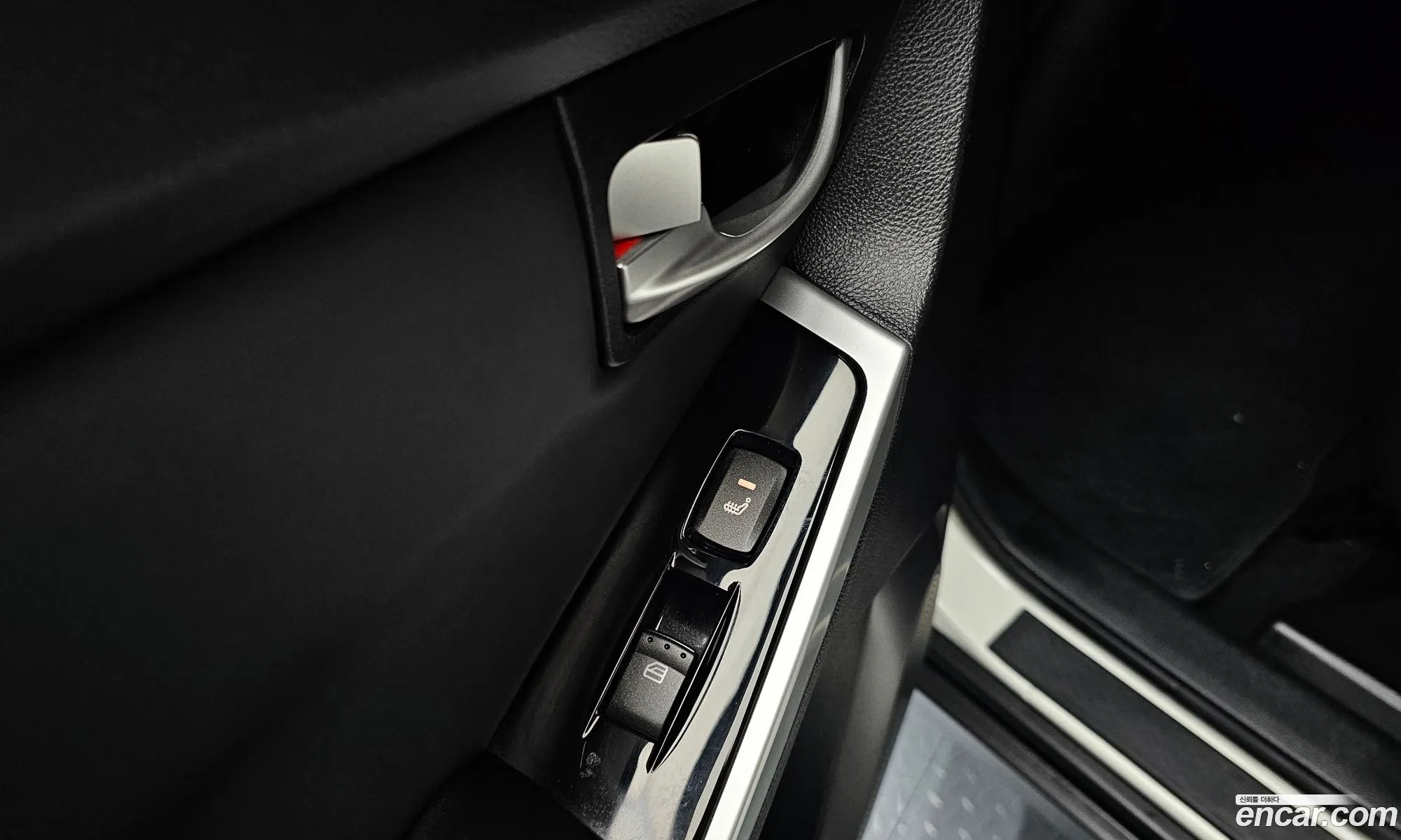 New Korando C20 Rx 2Wds Highest Level - фотография 17528939