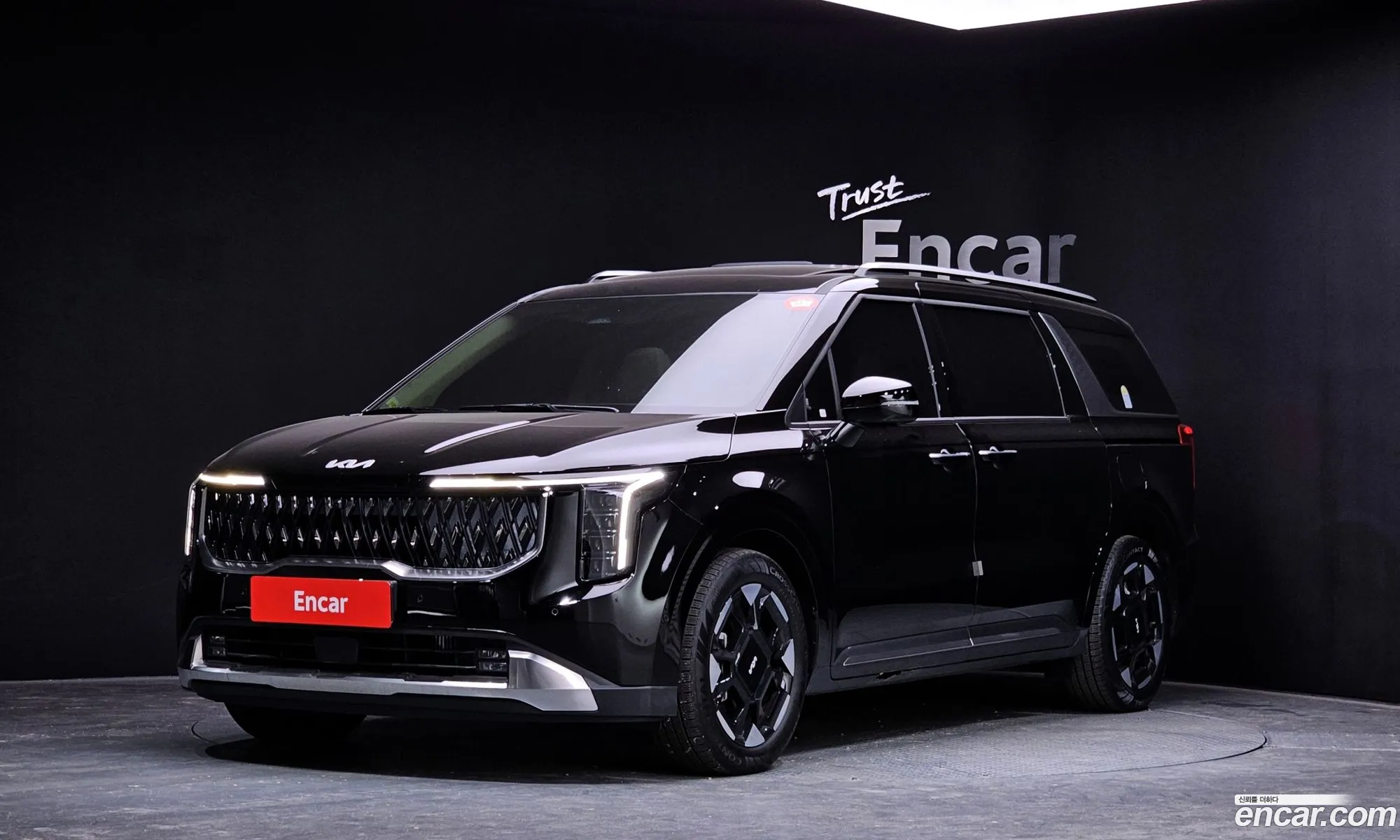 The New Carnival 4Th Generation 9 -Seater Signature - фотография 13723380
