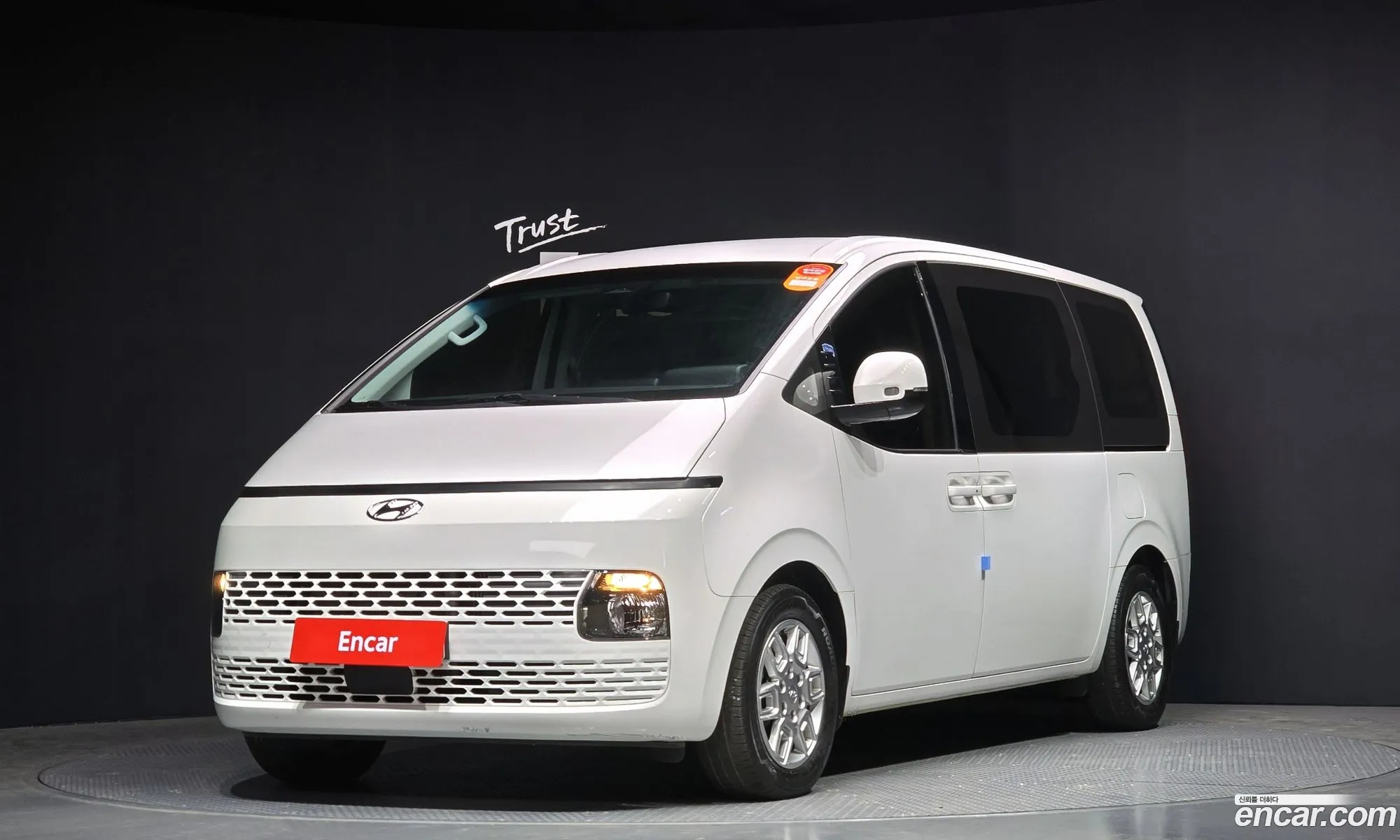 Staria Tourer 9 -Seater Modern - фотография 12798966