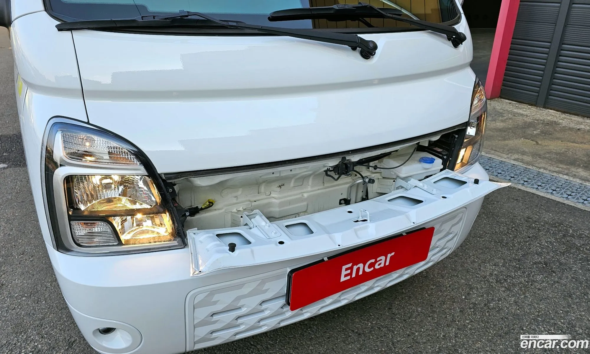 Porter Ii Exs High Embedded Tower 1 Ton Super Cap Electric Ev - фотография 11889626