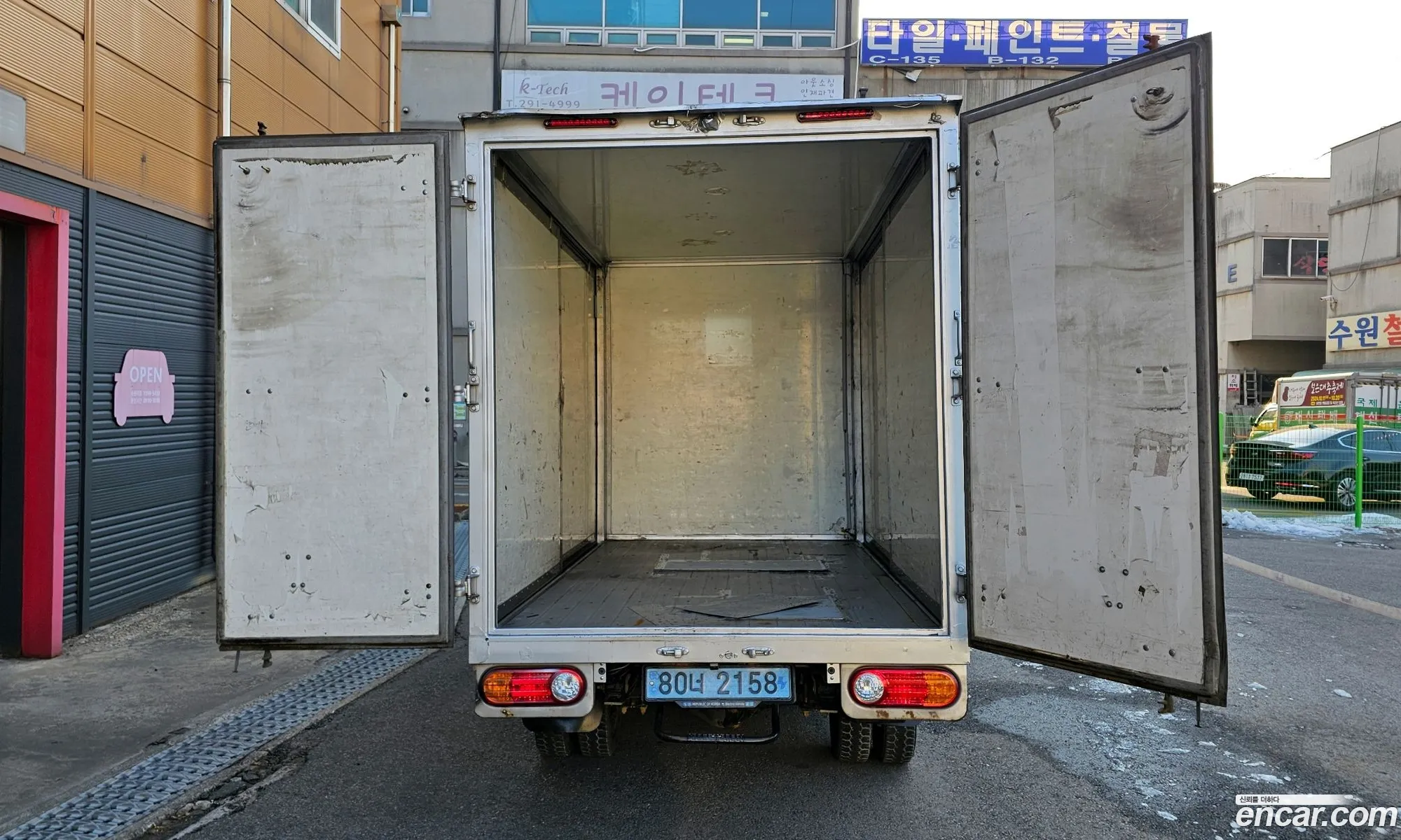 Porter Ii Exs High Embedded Tower 1 Ton Super Cap Electric Ev - фотография 11889622