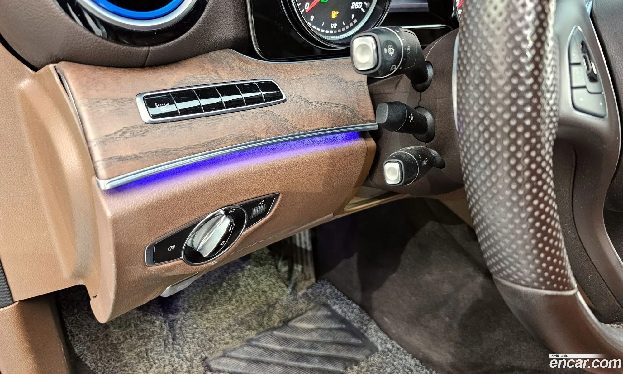 E-Class W213 E220D Exclusive - фотография 4592104