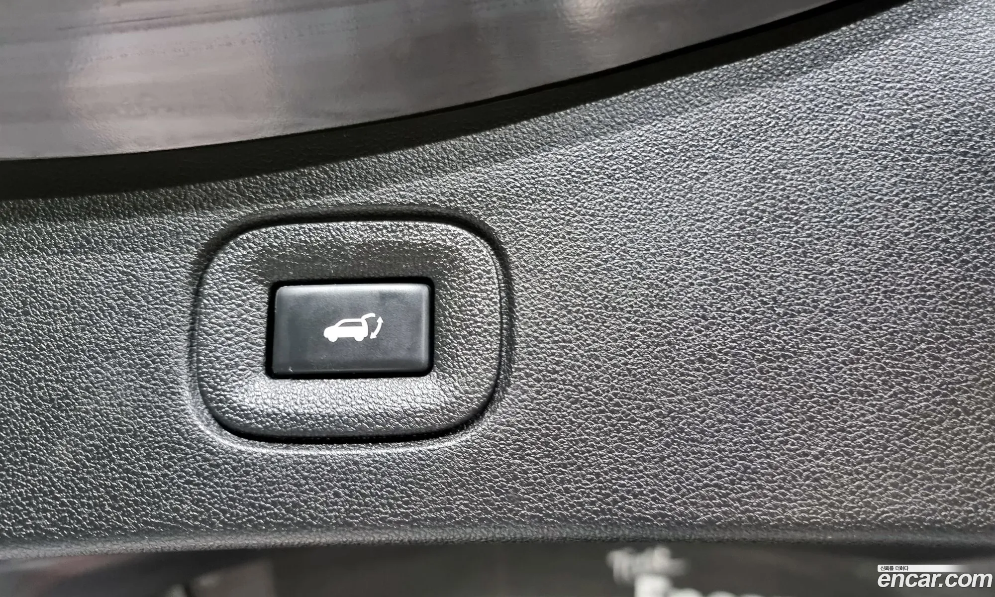 The New Qm6 20 Lpe Re Signature 2Wd - фотография 11431513
