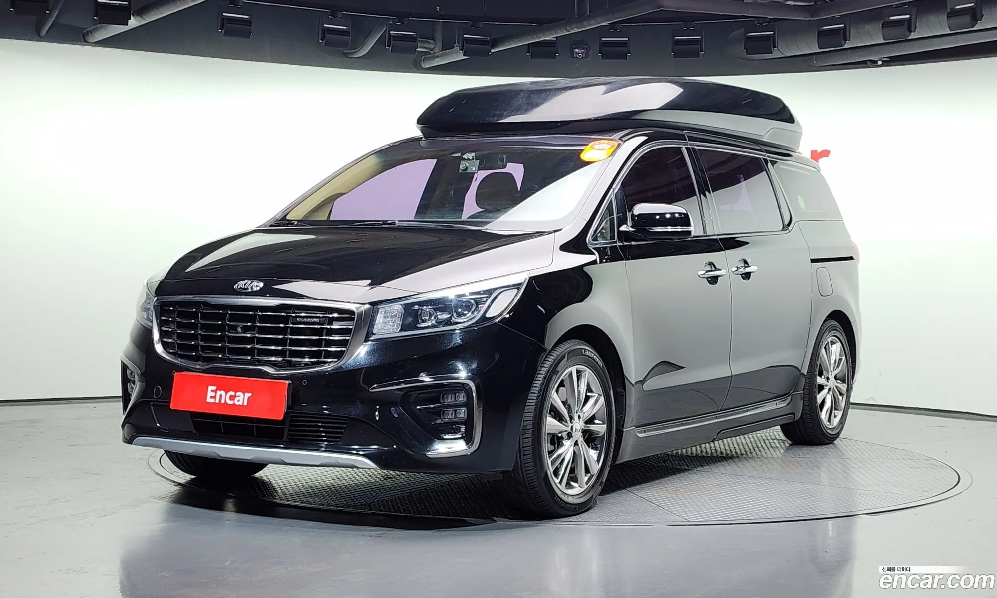 The New Carnival 7 -Seater High Limousine President - фотография 13709482