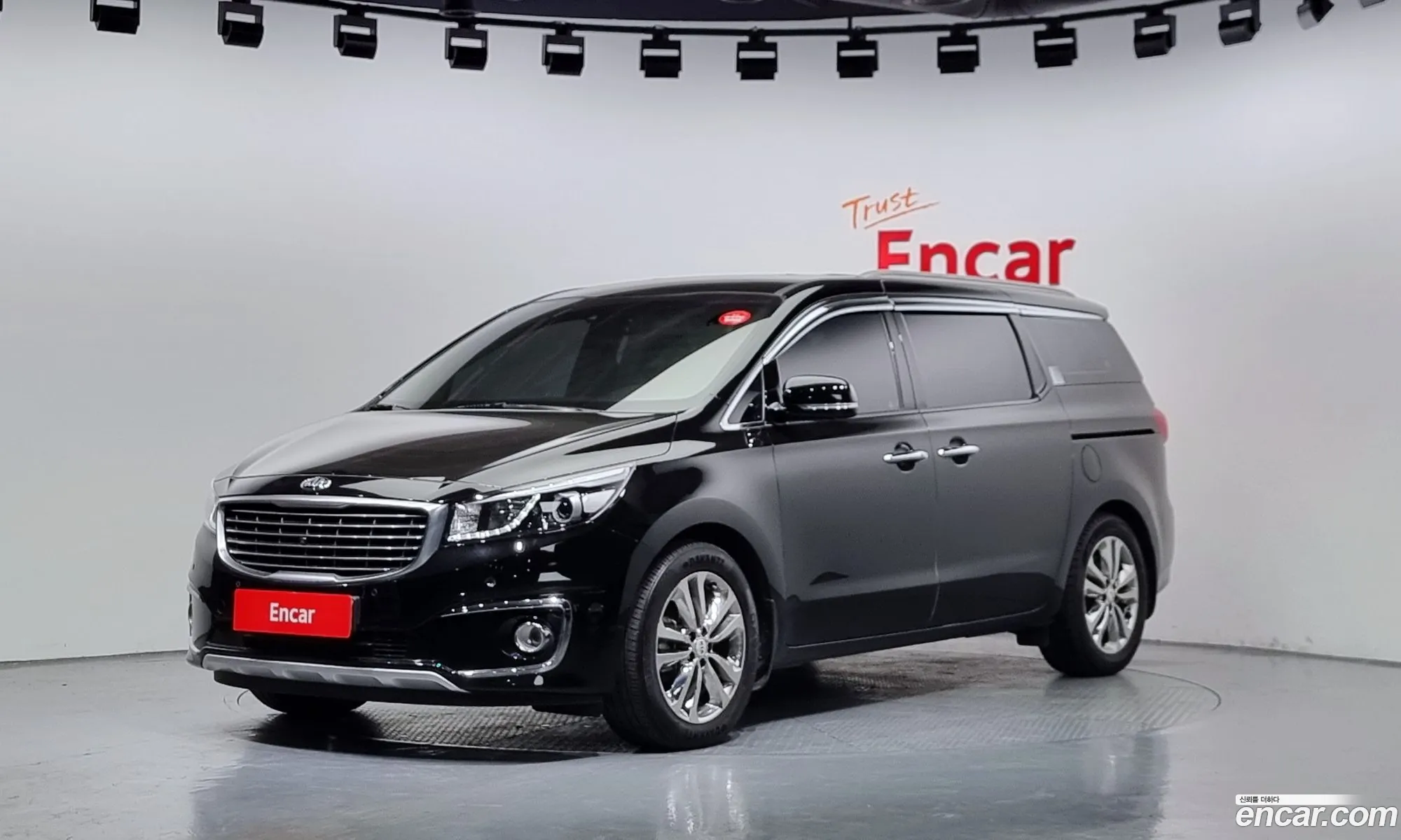 All New Carnival 9 -Seater Prestige - фотография 13554322