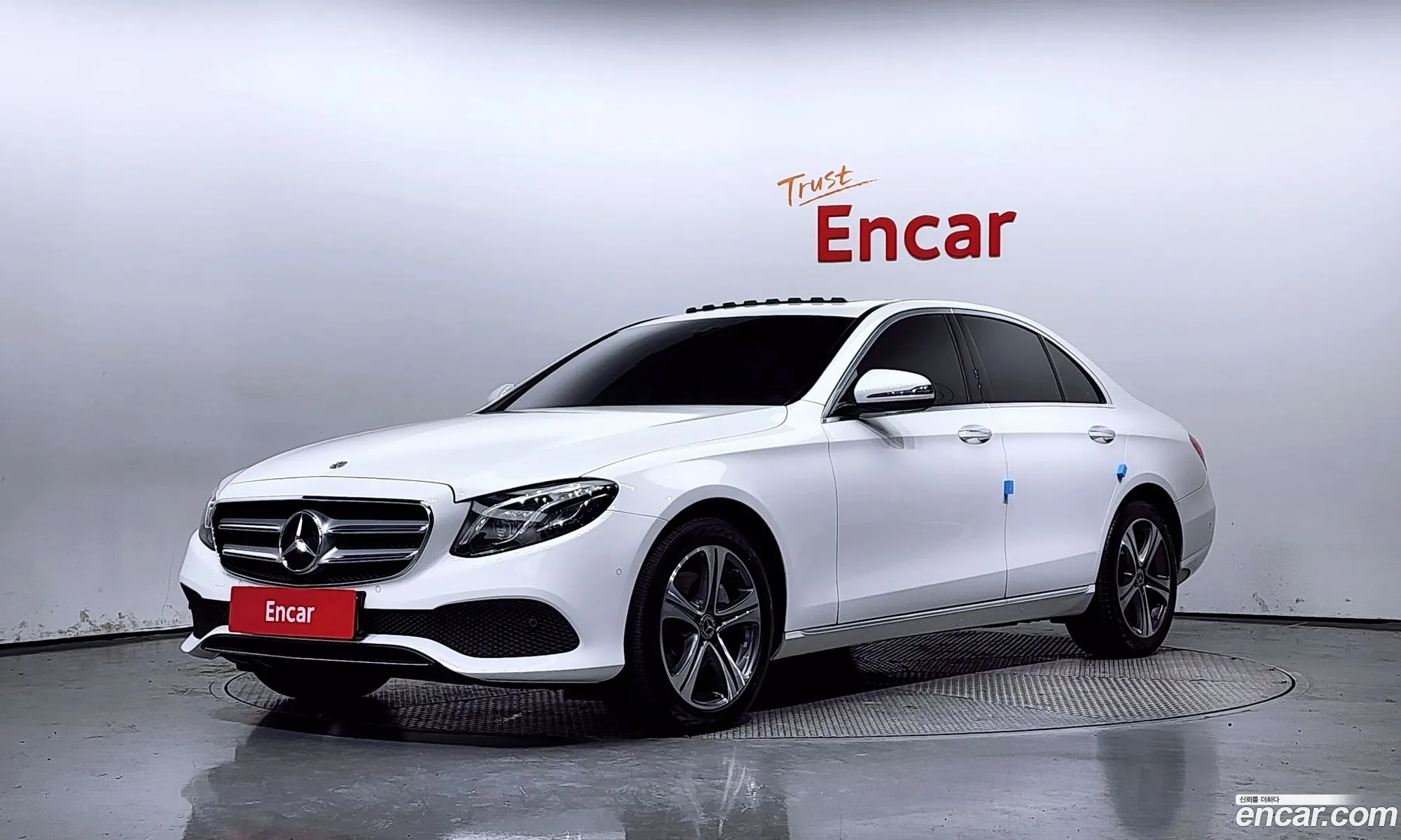 E-Class W213 E220D Avant-Garde - фотография 12093875