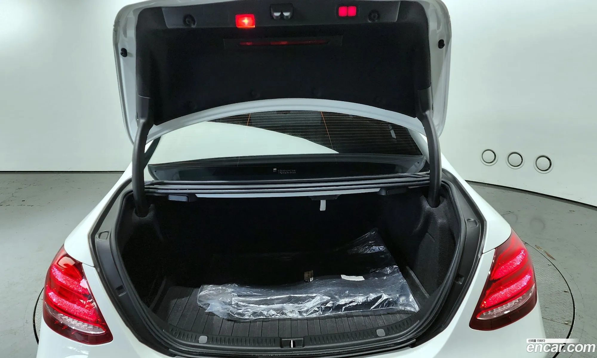 E-Class W213 E220D Avant-Garde - фотография 12093876