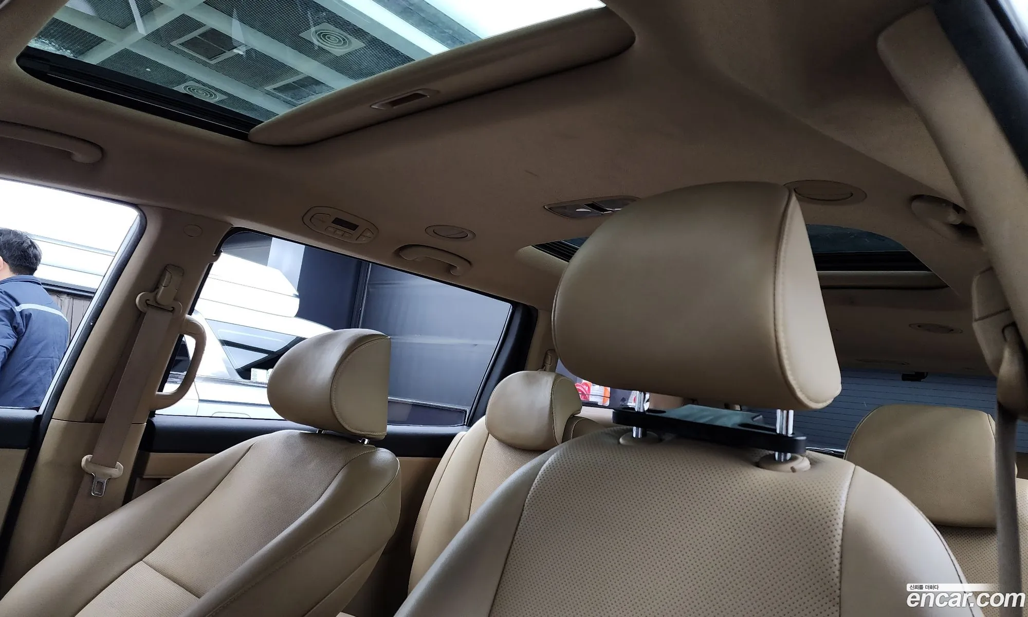 All New Carnival 9 -Seater Luxury - фотография 14076523