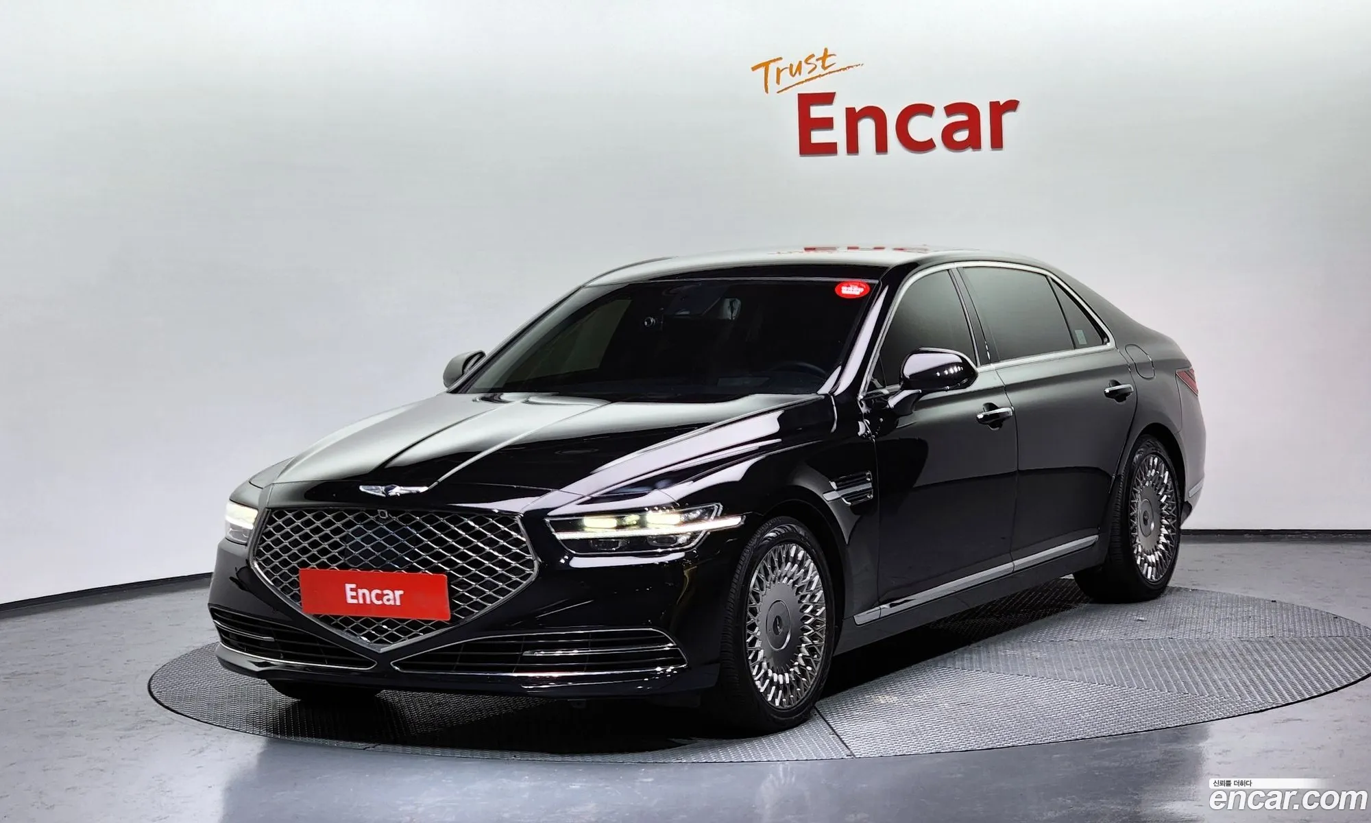 G90 38 Awd Premium Luxury - фотография 12668743