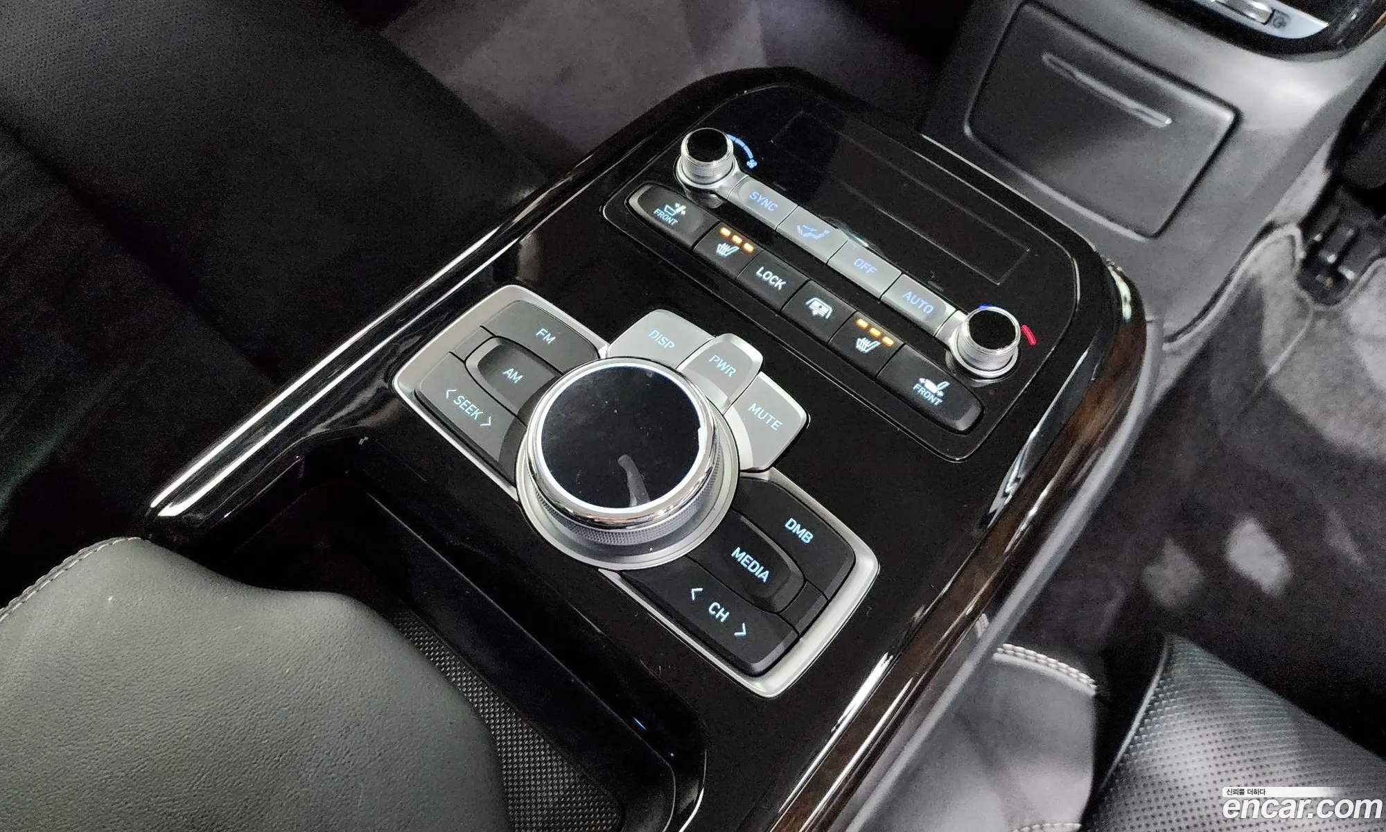G90 38 Awd Premium Luxury - фотография 12668745