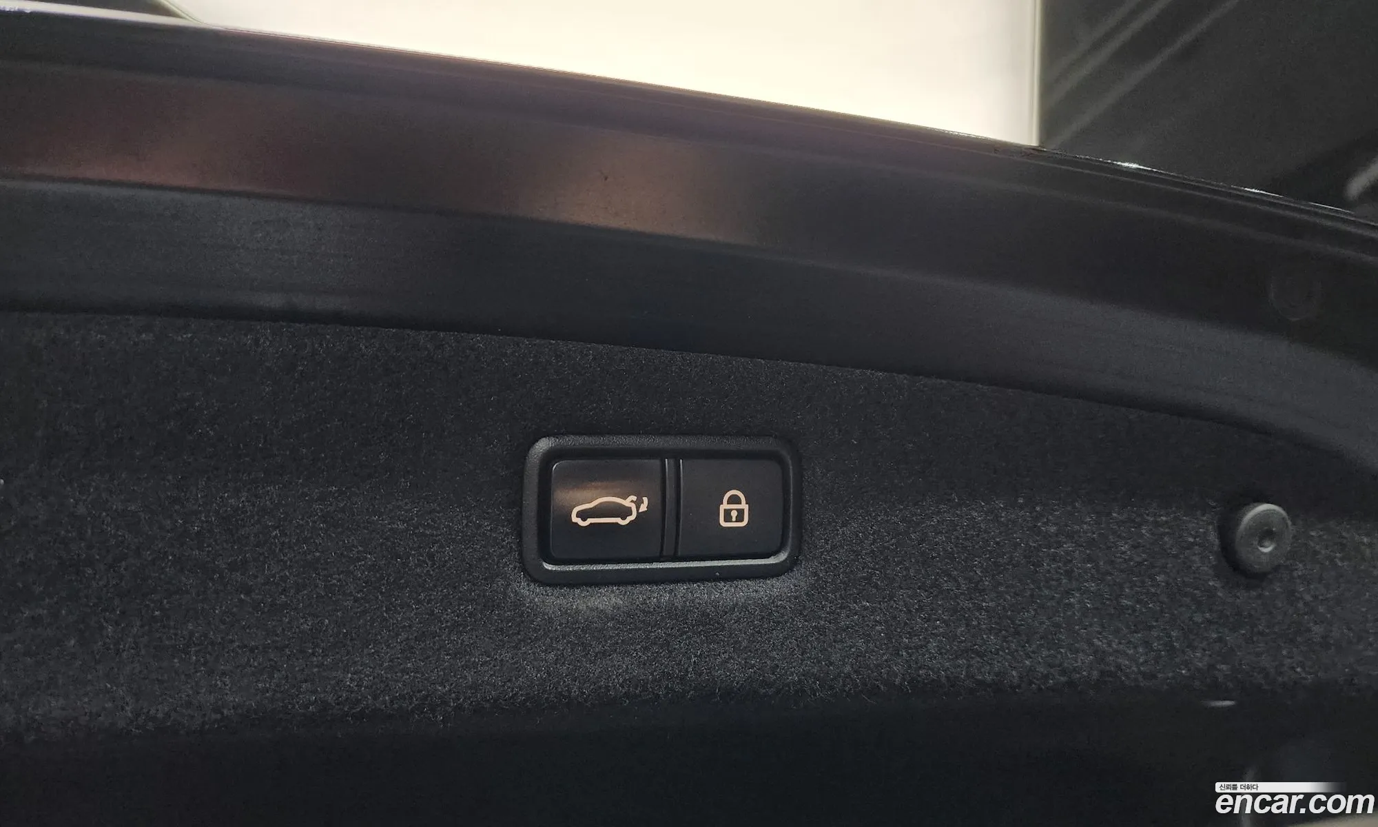 G90 38 Awd Premium Luxury - фотография 12668744