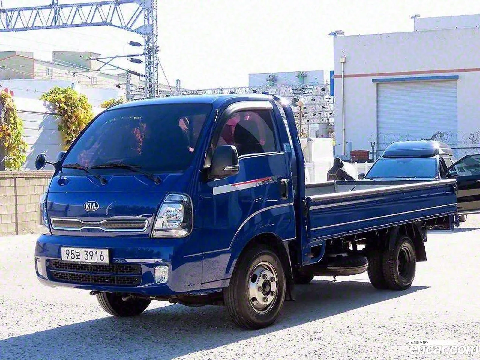The New Bongo Iii Cargo Cargo Truck 12 Ton Standard Cap - фотография 13922373