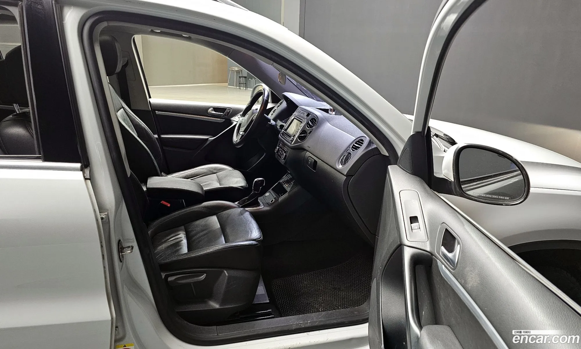 New Tiguan 20 Tdi Premium 5N - фотография 4221542