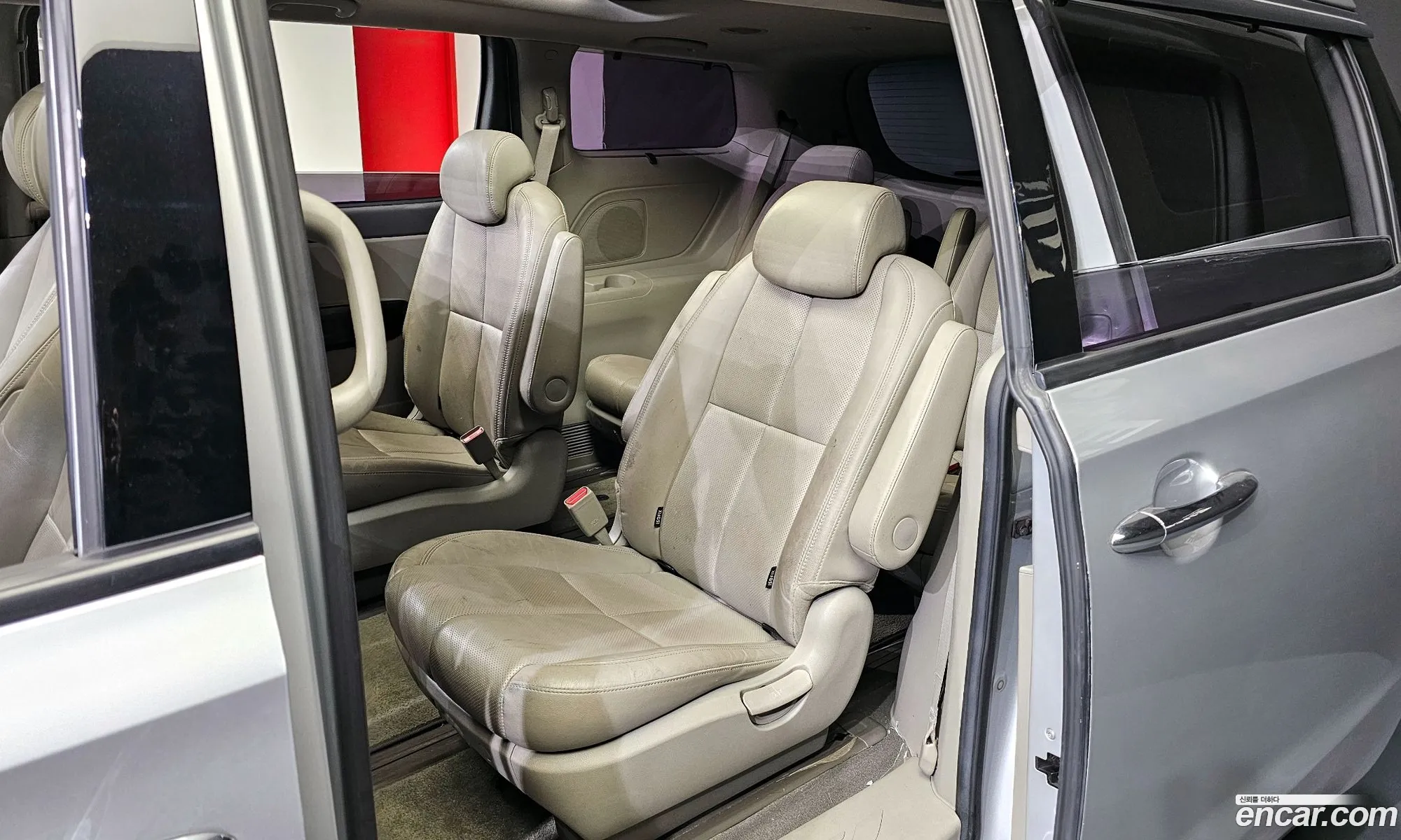 All New Carnival 9 -Seater Noblesse - фотография 11917249