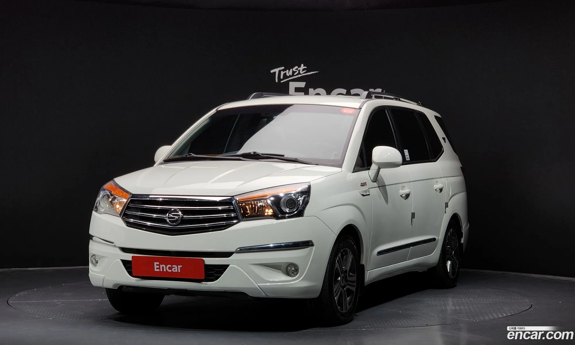 Korando Turismo 4Wd Rt 9 -Seater - фотография 237843