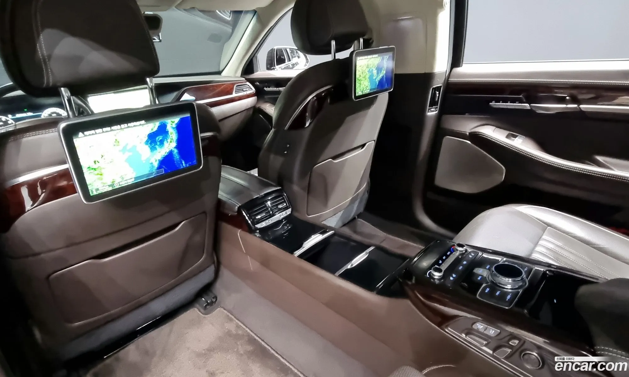 Eq900 50 Gdi Awd Limousine Prestige - фотография 12683129