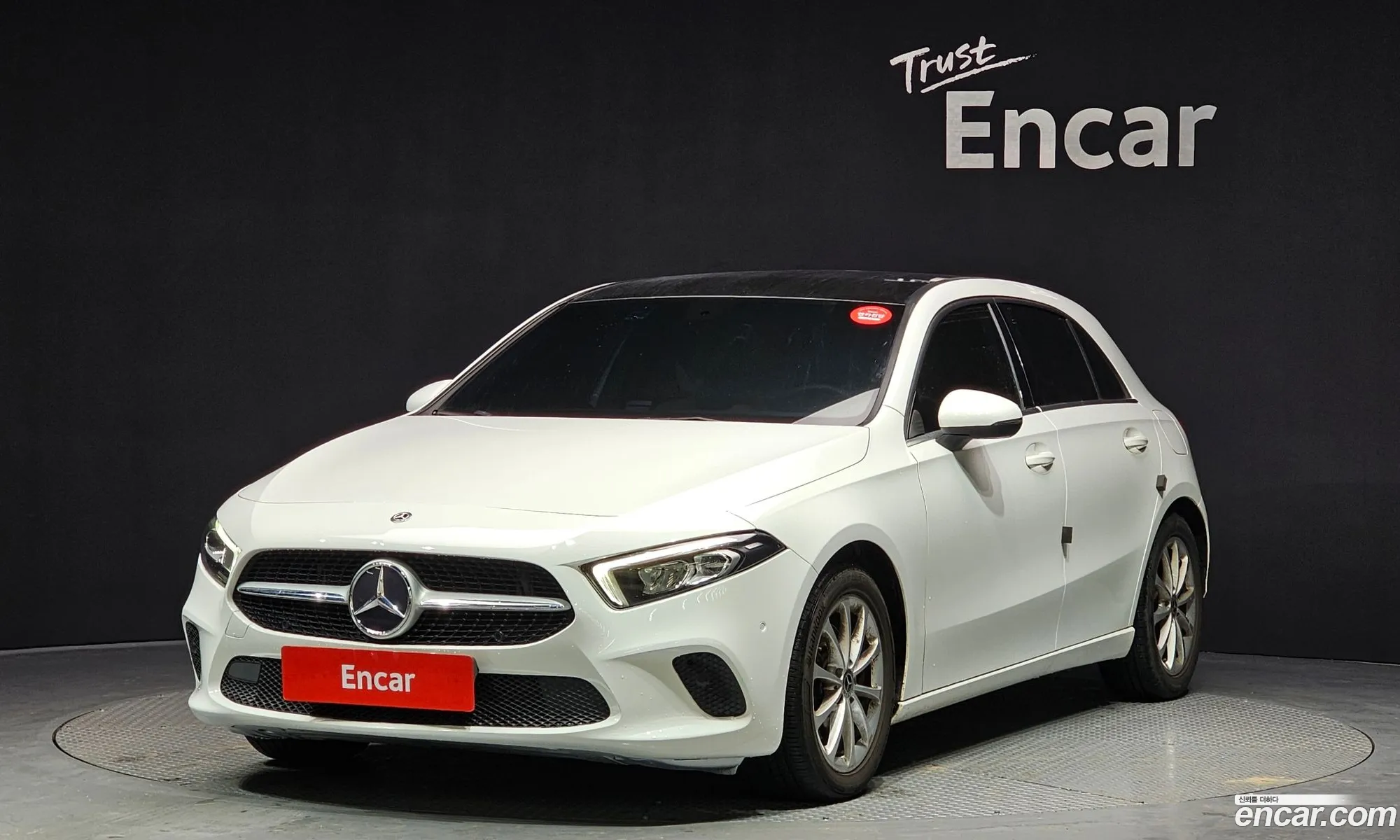 Mercedes-Benz A-Klasse Iv W177 A220 Hatchback 2019 - фотография 11806238