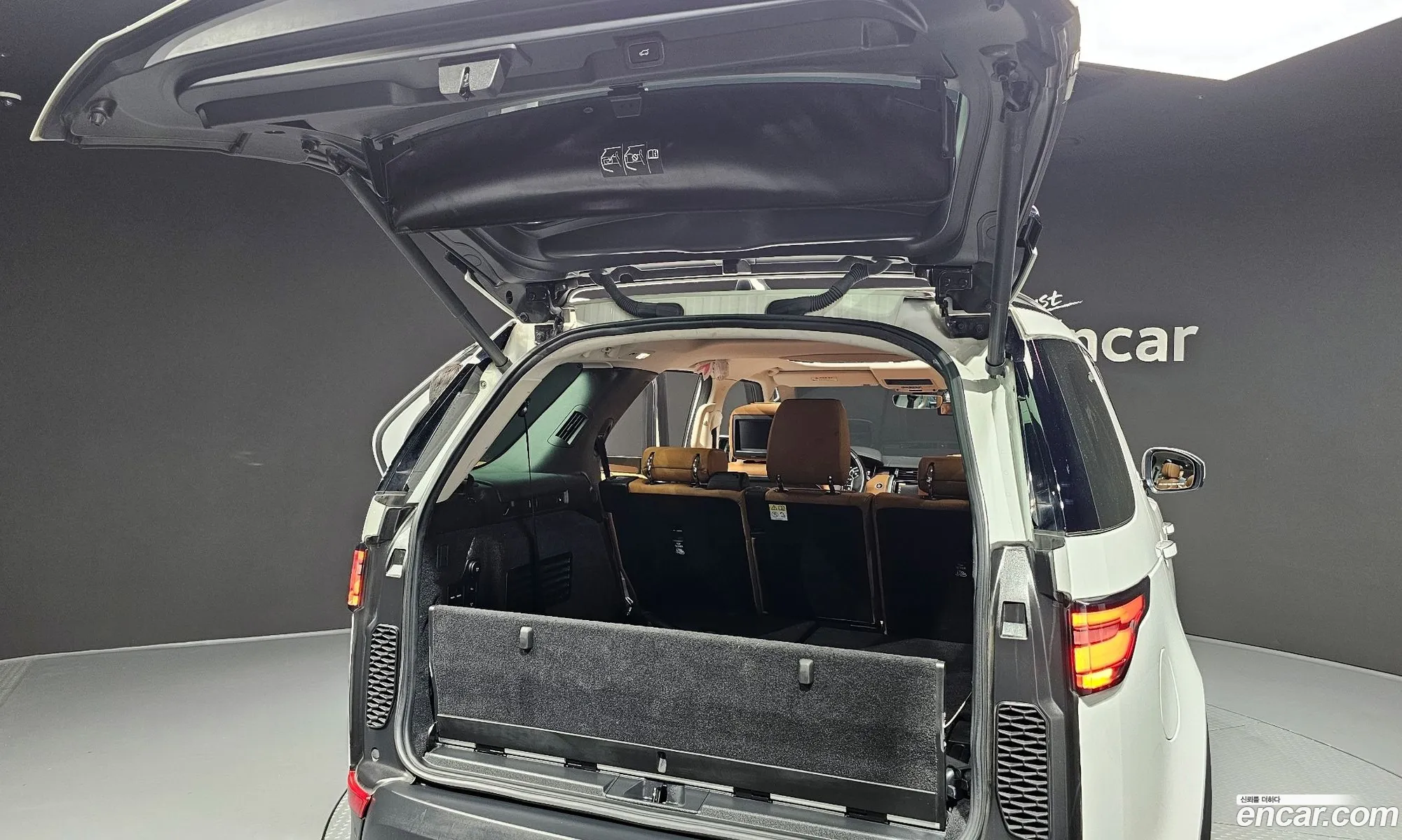 Discovery 5 30 Sd6 Hse Luxury - фотография 3720351