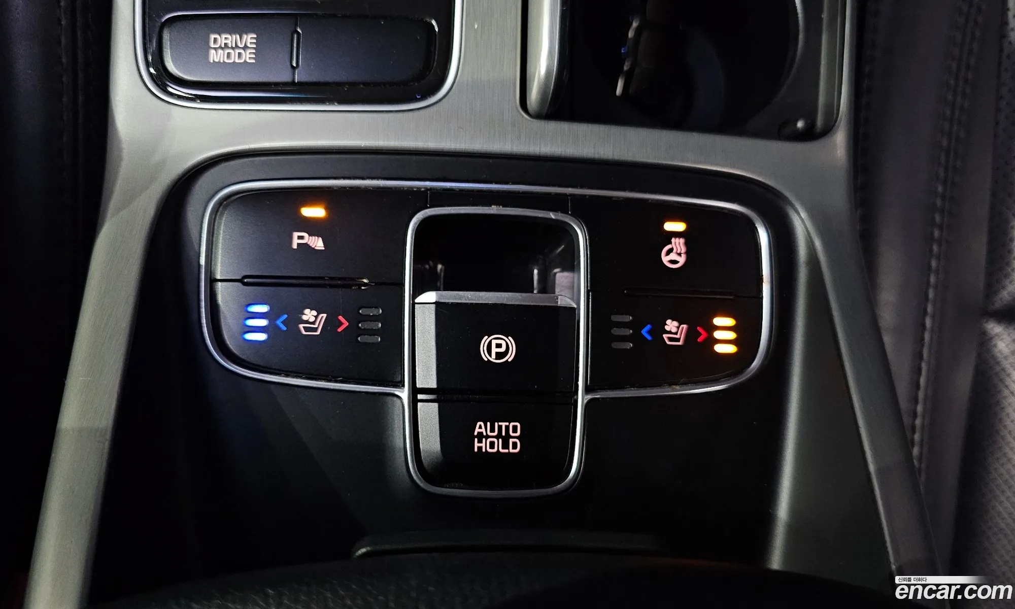 Kia K7 700H Prestige 2016 - фотография 11855694