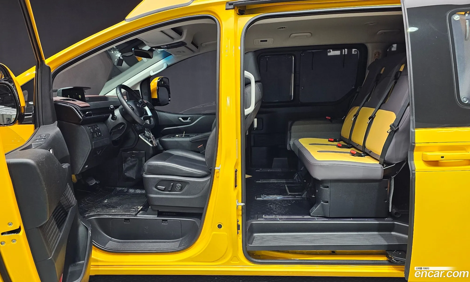 Staria L35 Childfare Car 15 -Seater - фотография 1681205