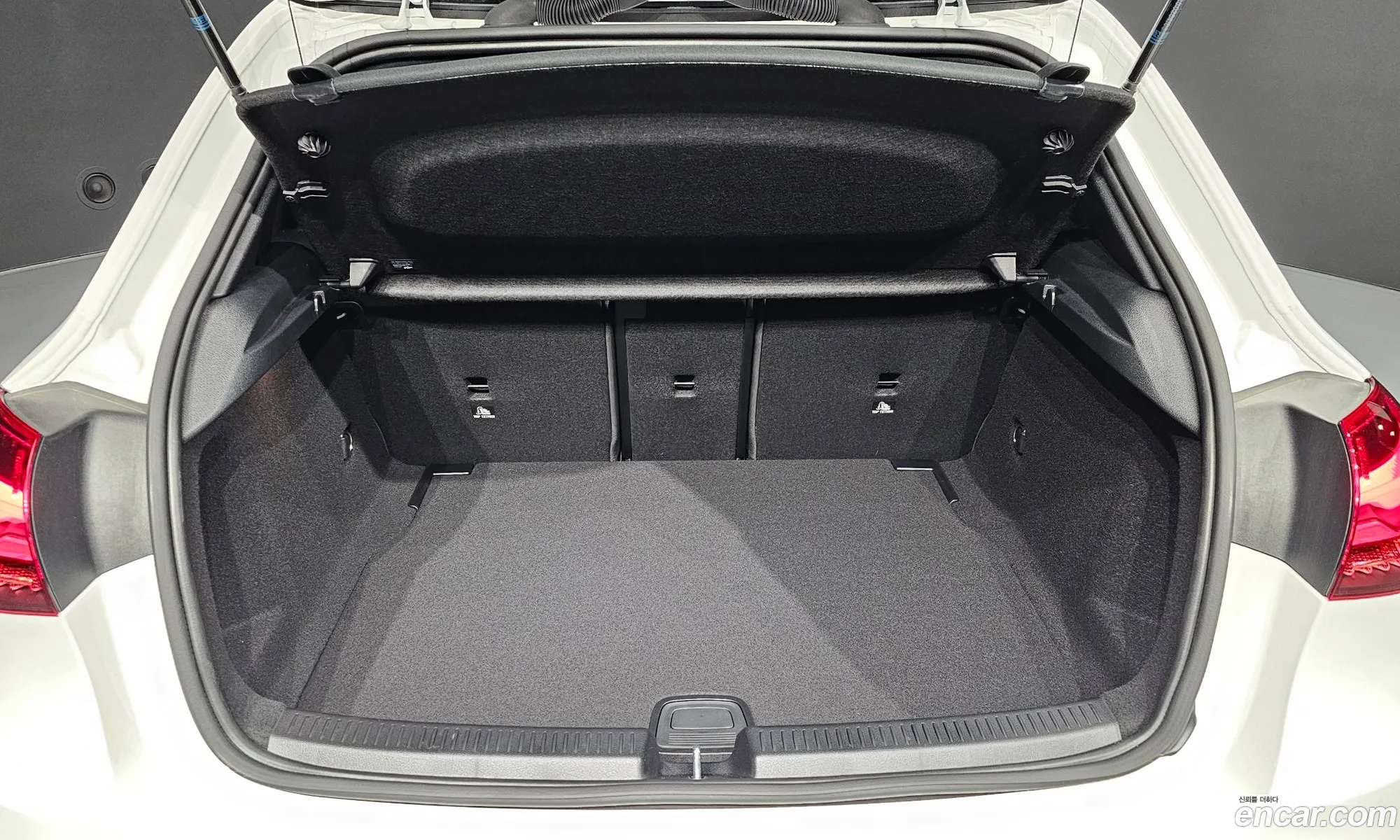 A-Class W177A220 Hatchback - фотография 7409198
