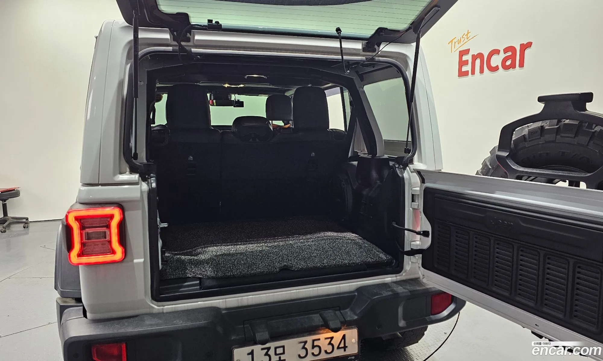 Wrangler Jl 20 Rubicon Power Top 4 Door - фотография 3703121