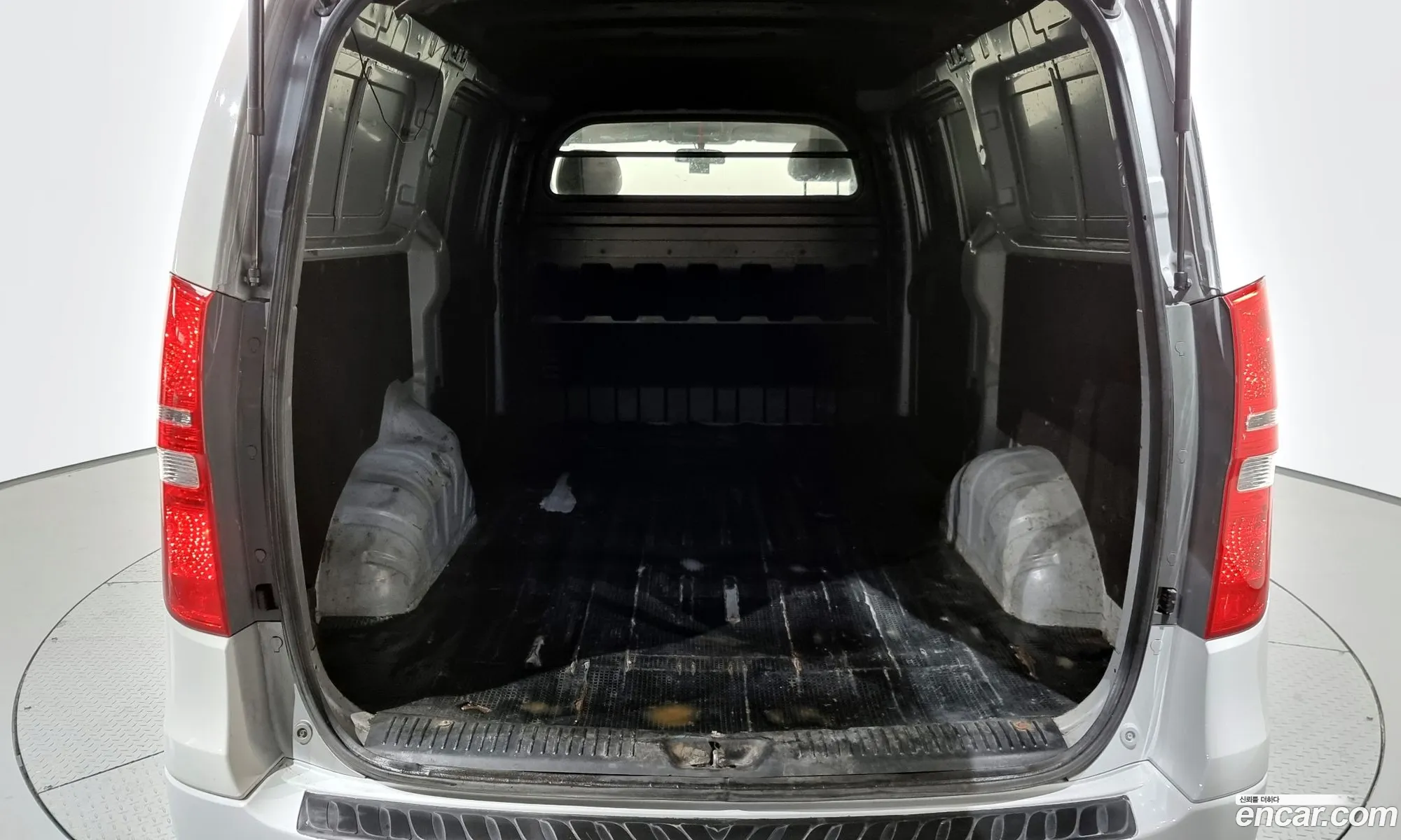 Grand Starex 3 -Seater Van Cvx Deluxe - фотография 1379840