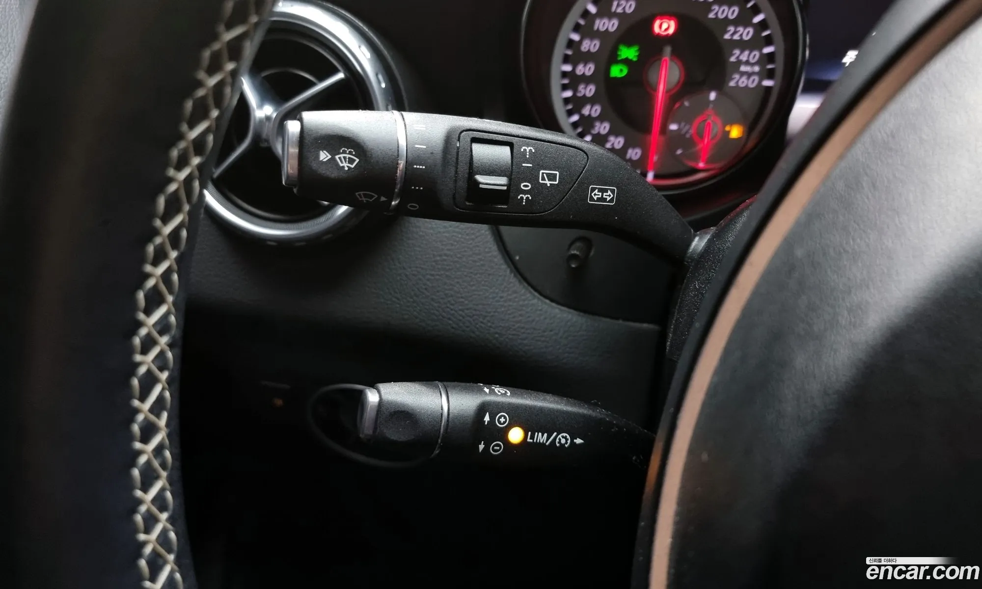Gla-Class X156 Gla200 D - фотография 11523021