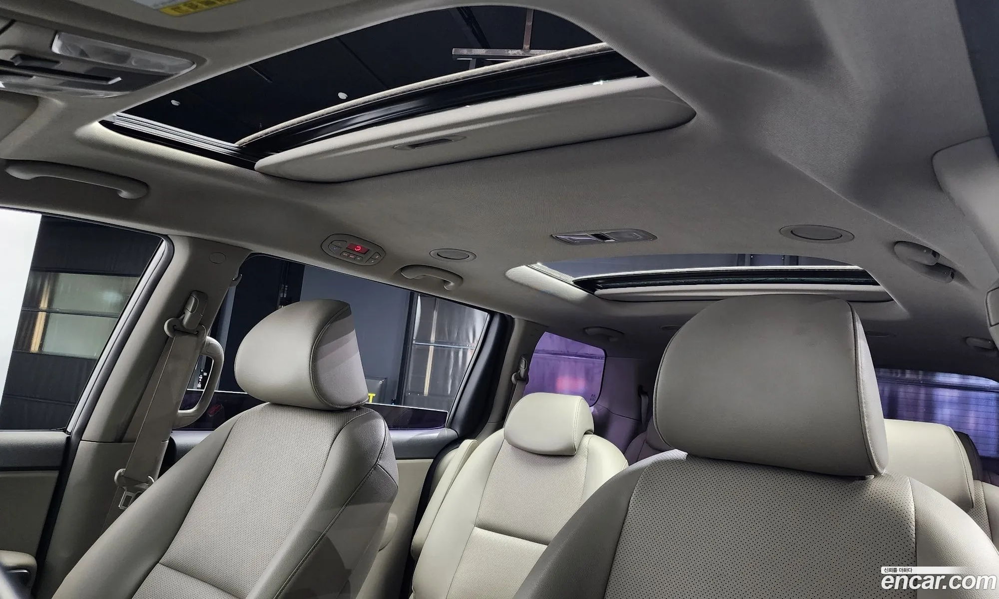 All New Carnival 9 -Seater Luxury - фотография 818756