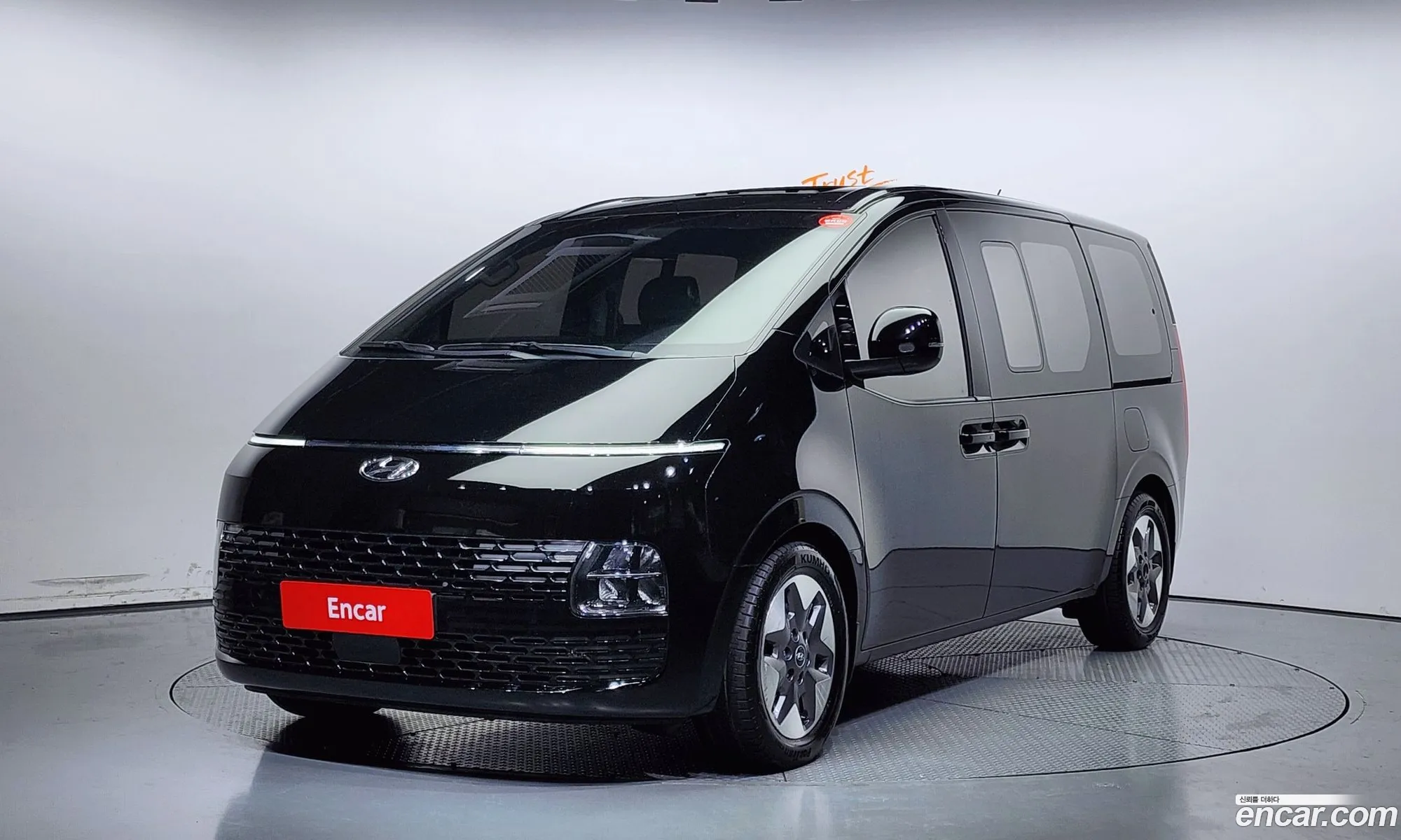 Staria 4Wd Tourer 11 -Seater Modern - фотография 1379851