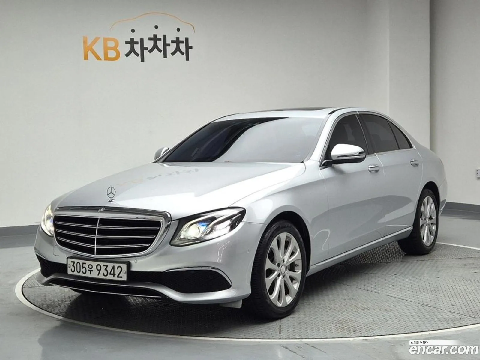 E-Class W213E220D Exclusive - фотография 7711639