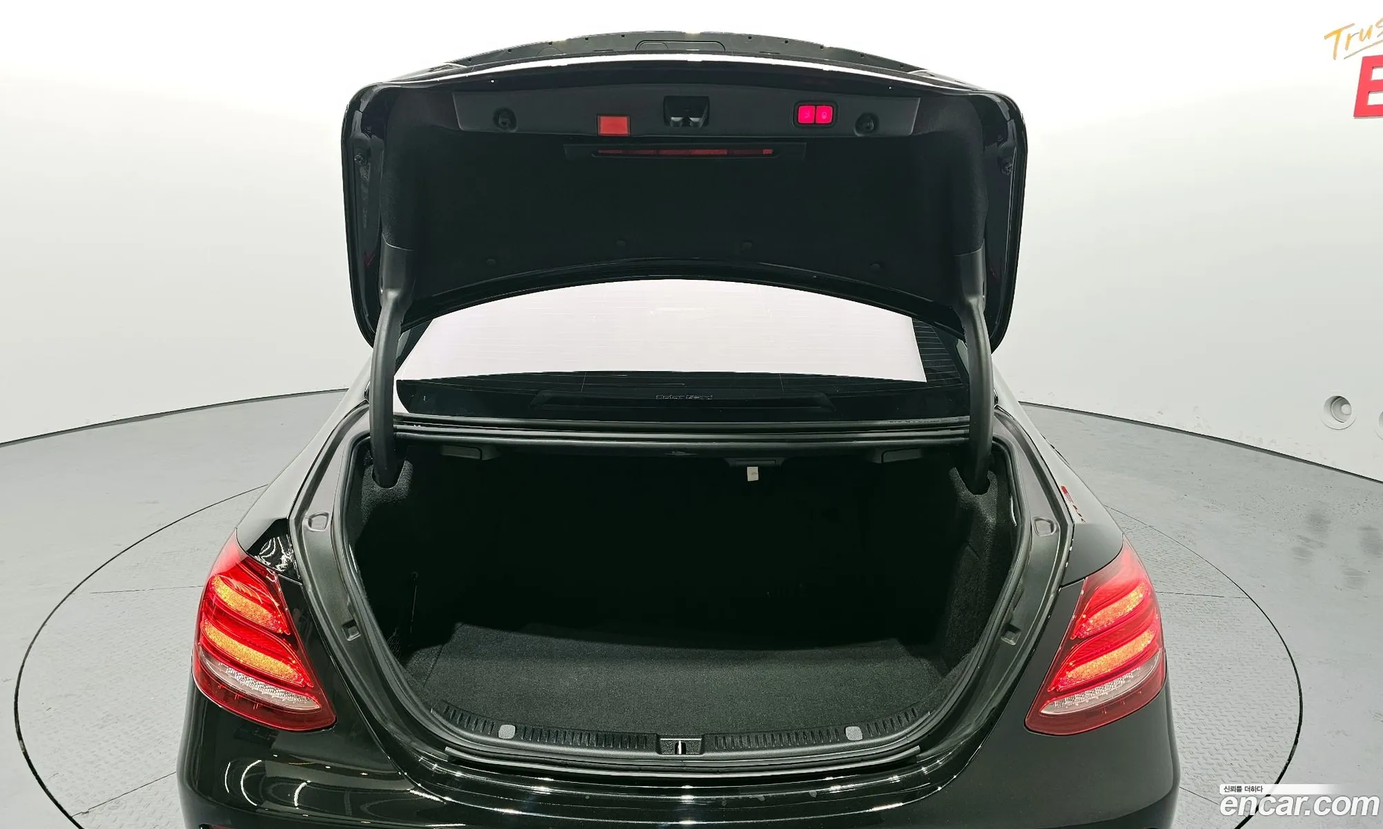 E-Class W213 E450 4Matic Exclusive - фотография 11463803