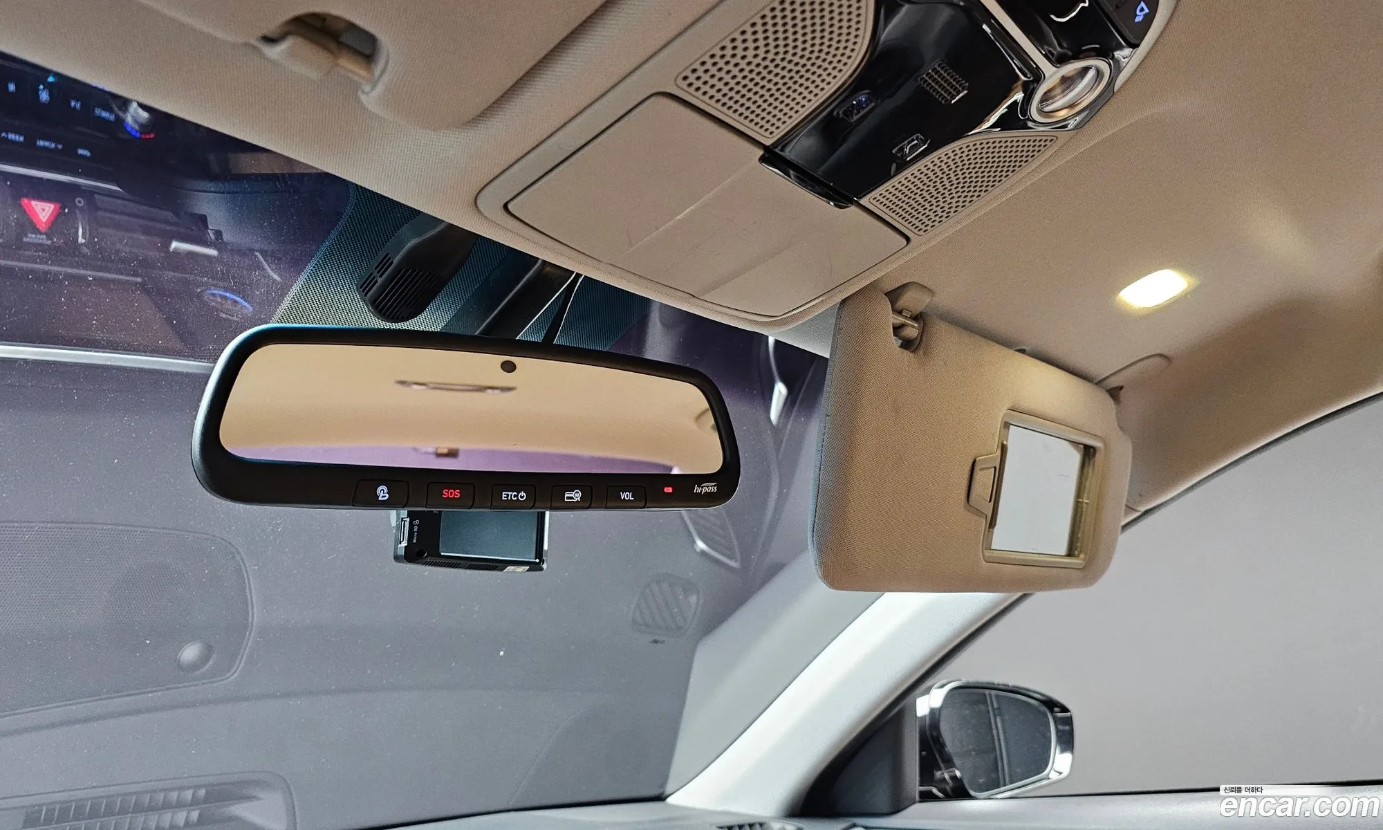 Grandeur Ig 30 Lpi Modern Rent -A -Car - фотография 1313389