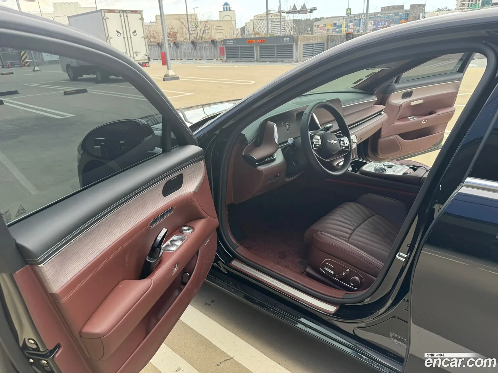G90 33 T Awd Premium Luxury - фотография 12434414