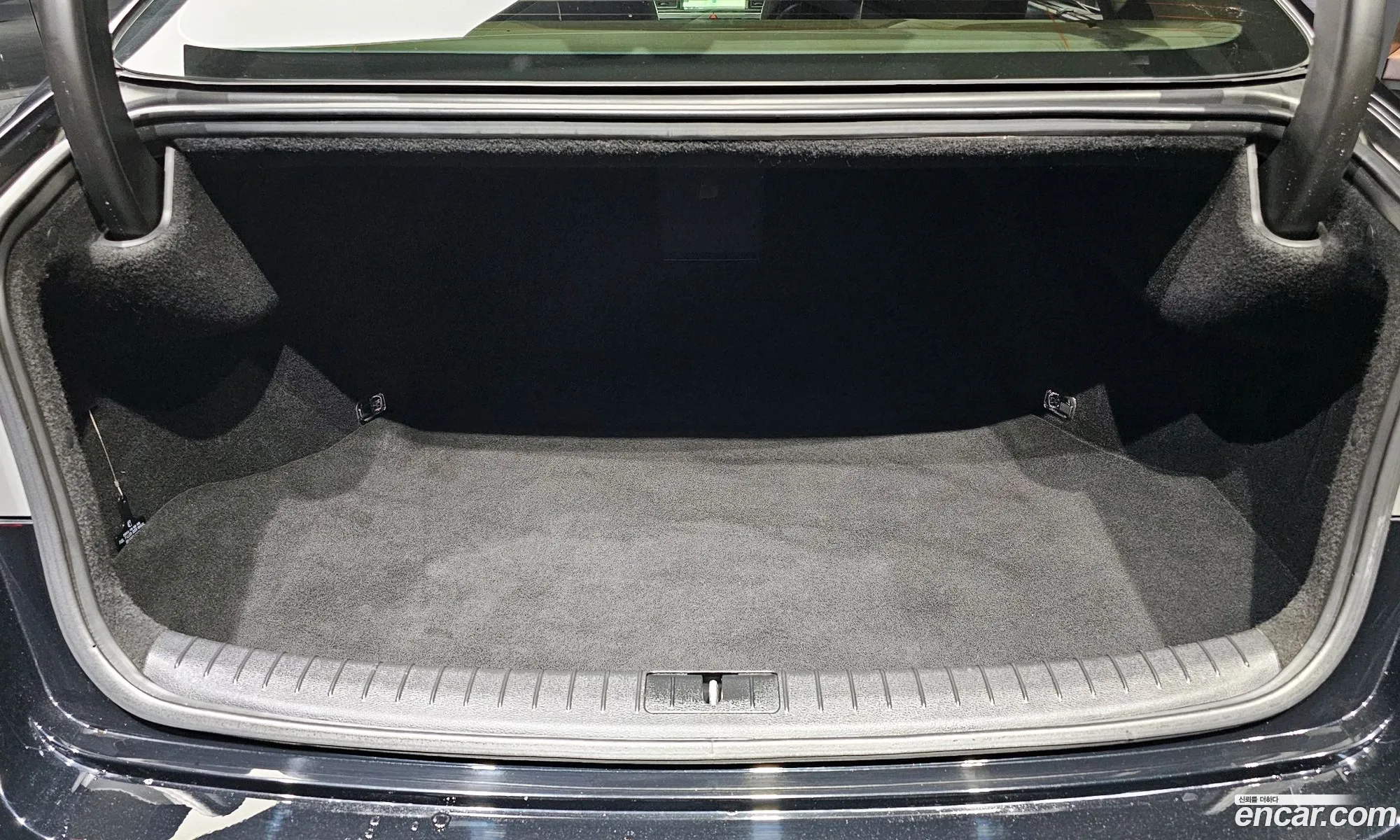 Genesis Dh G330 Premium Awd - фотография 1226687
