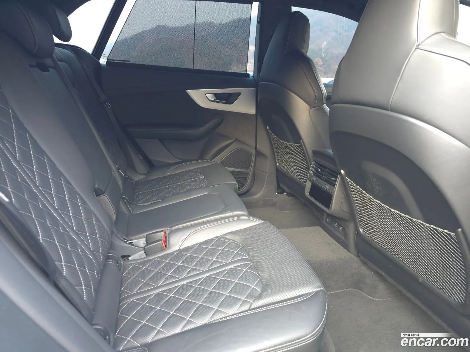 Audi Q8 55 Tfsi Quattro Premium 2023 - фотография 4282823