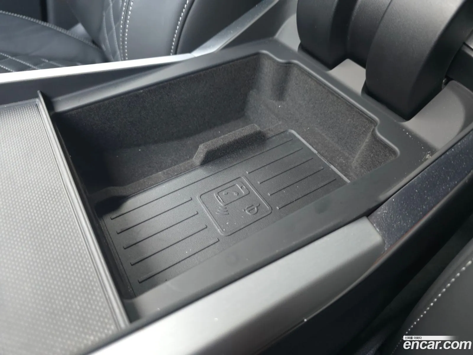Audi Q8 55 Tfsi Quattro Premium 2023 - фотография 4282820