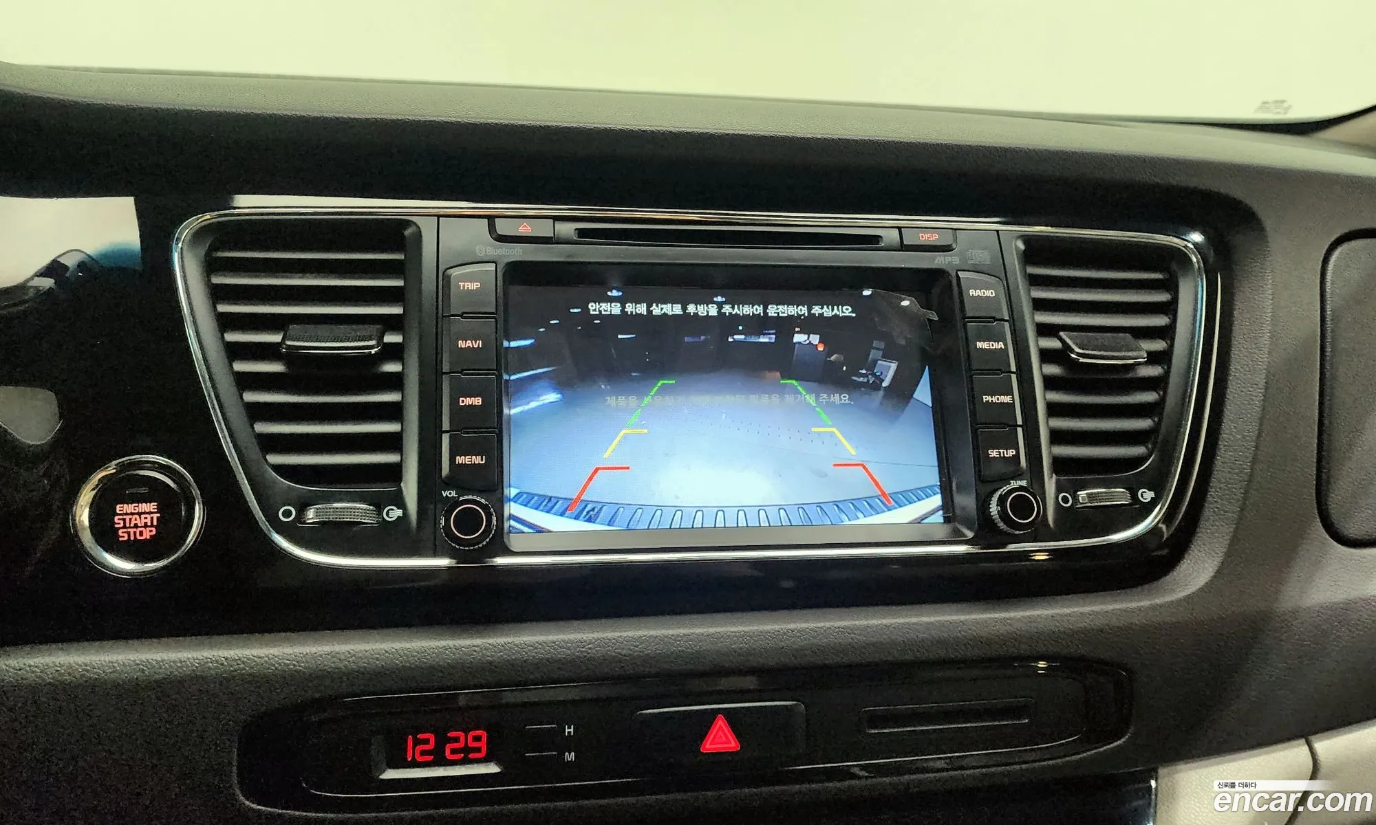 Kia Carnival 9-Seater Prestige 2016 - фотография 81728