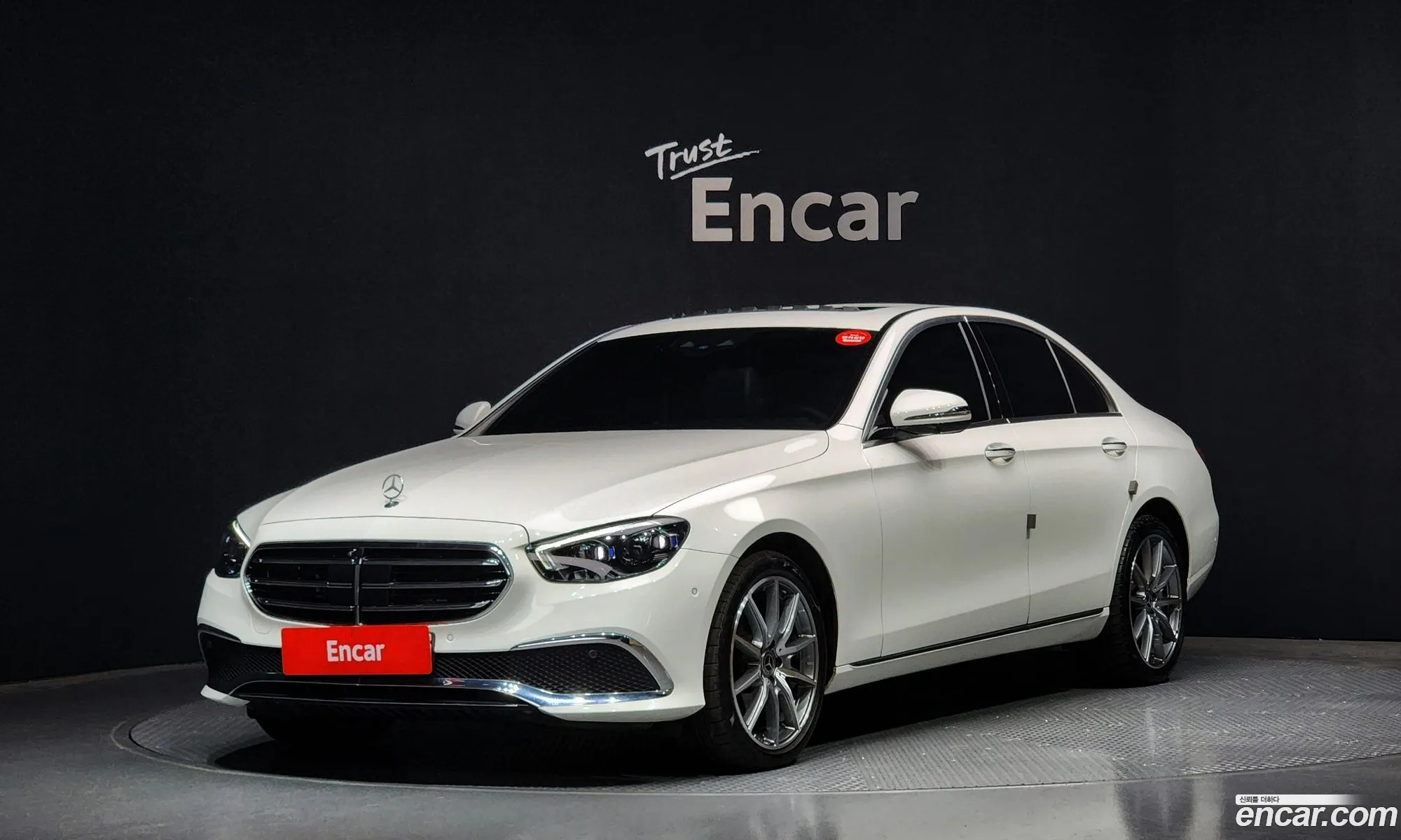 E-Class W213E300E 4Matic Exclusive - фотография 7409257