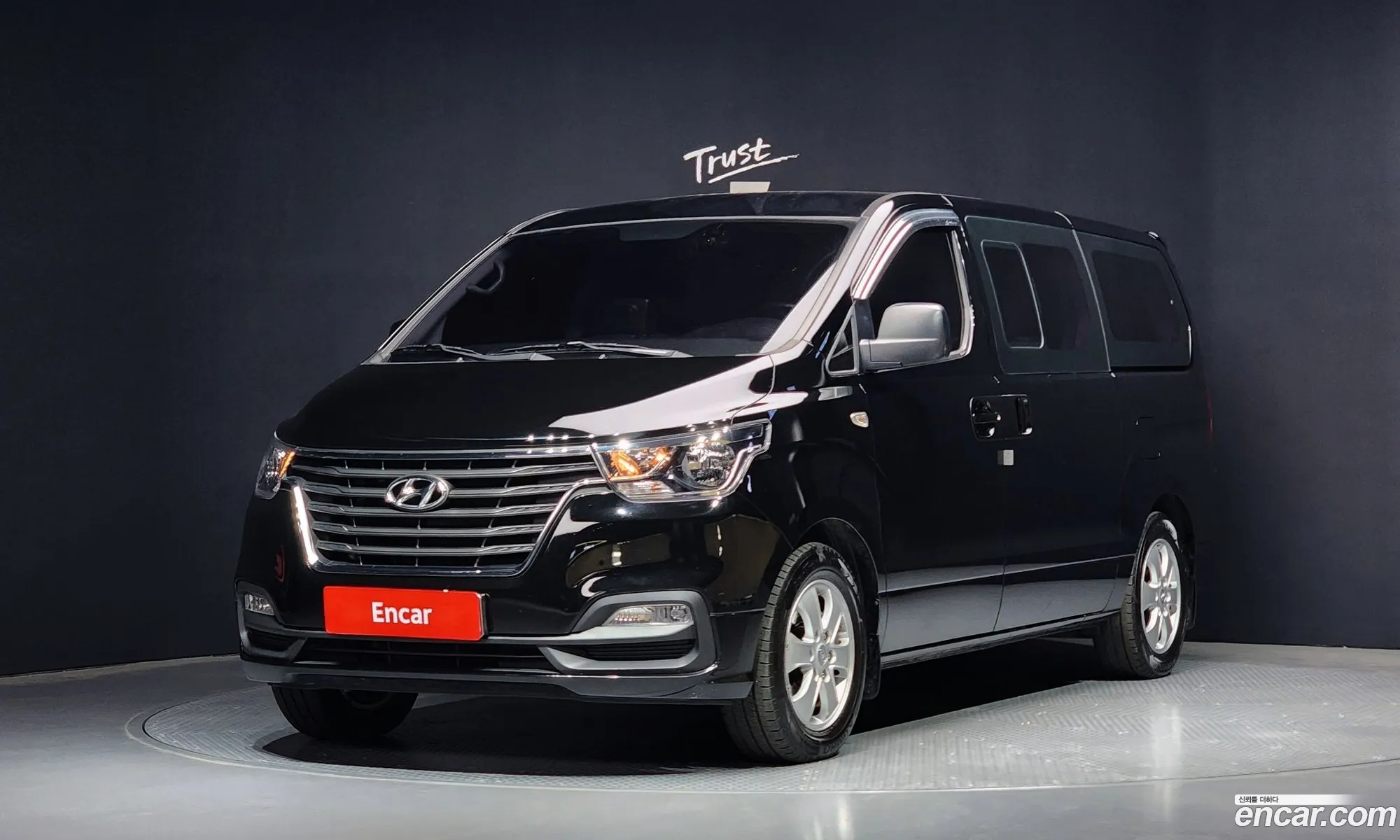The New Grand Starex Wagon 11 -Seater Modern - фотография 1225303