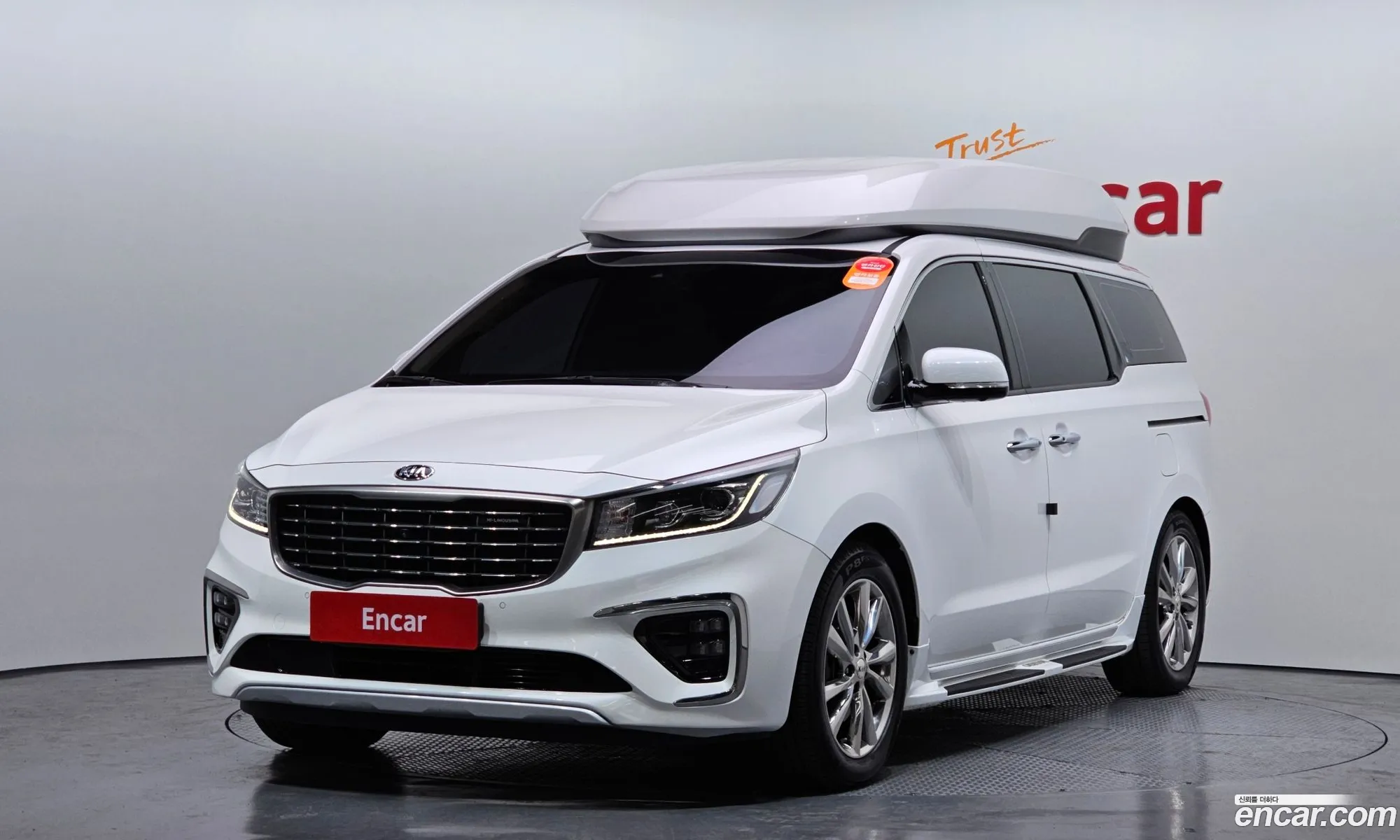 The New Carnival Gasoline 9 -Seater High Rimmujin Noblesse Special - фотография 56570