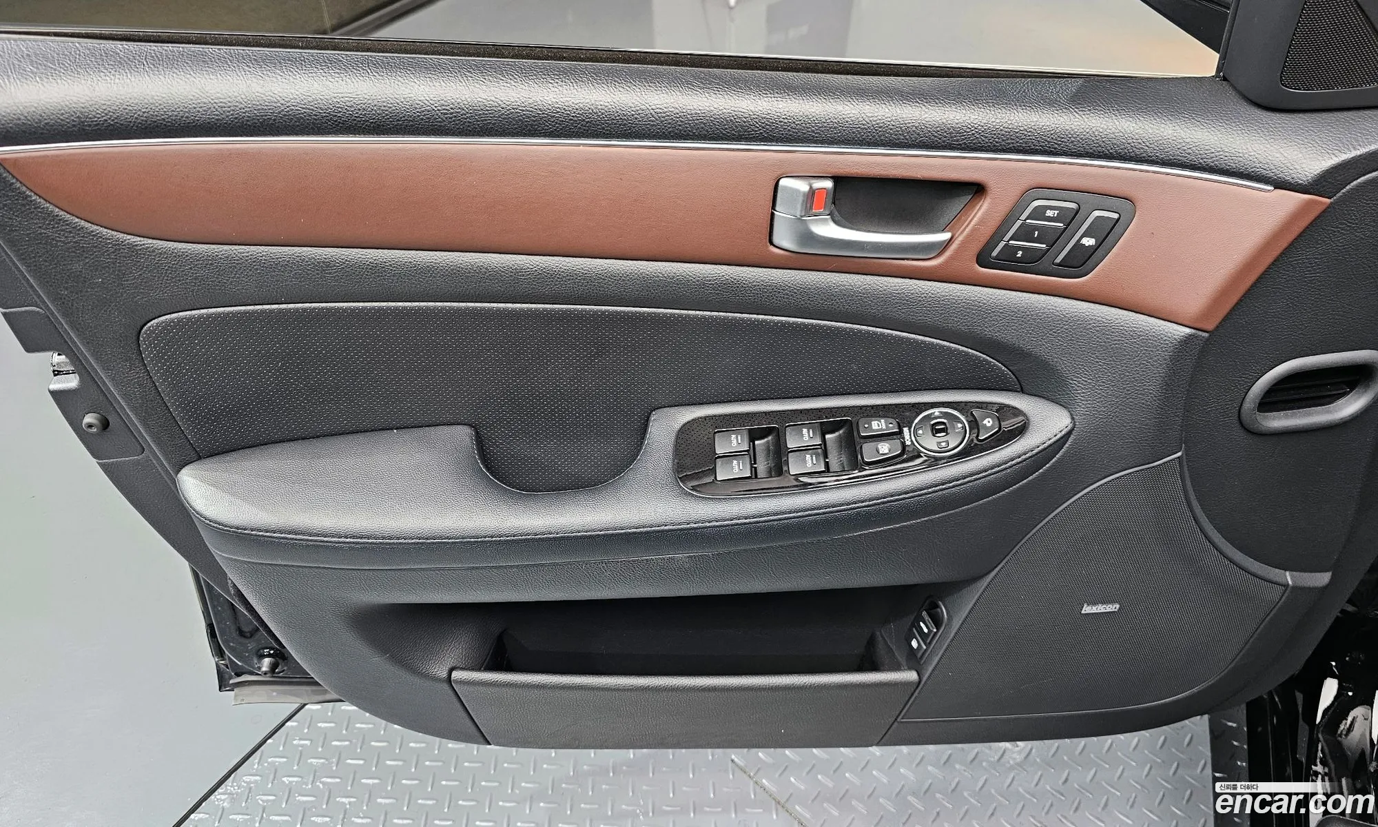 Genesis Bh330 Luxury Vip Pack - фотография 967129
